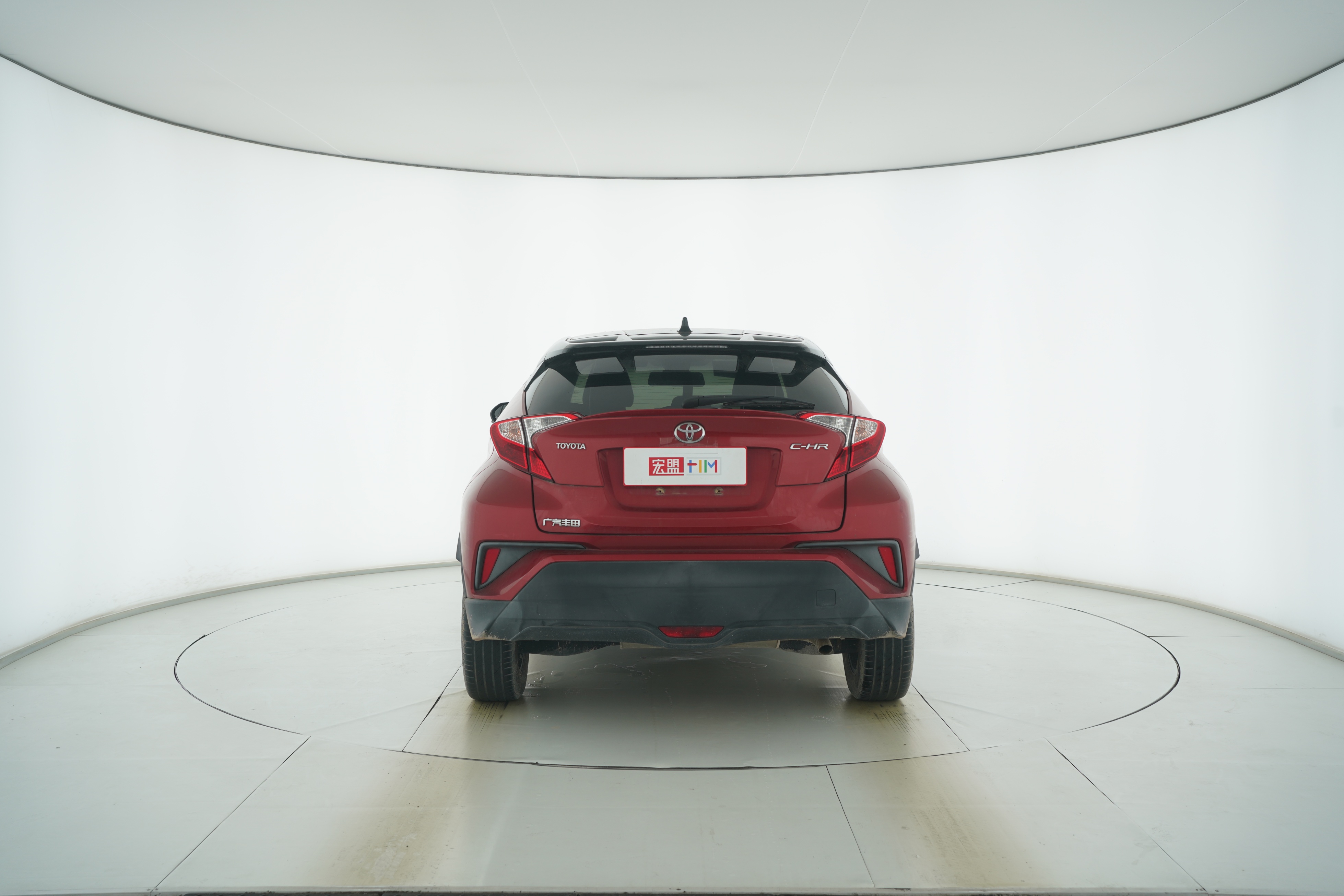 Toyota C-HR 2018 — фото 6