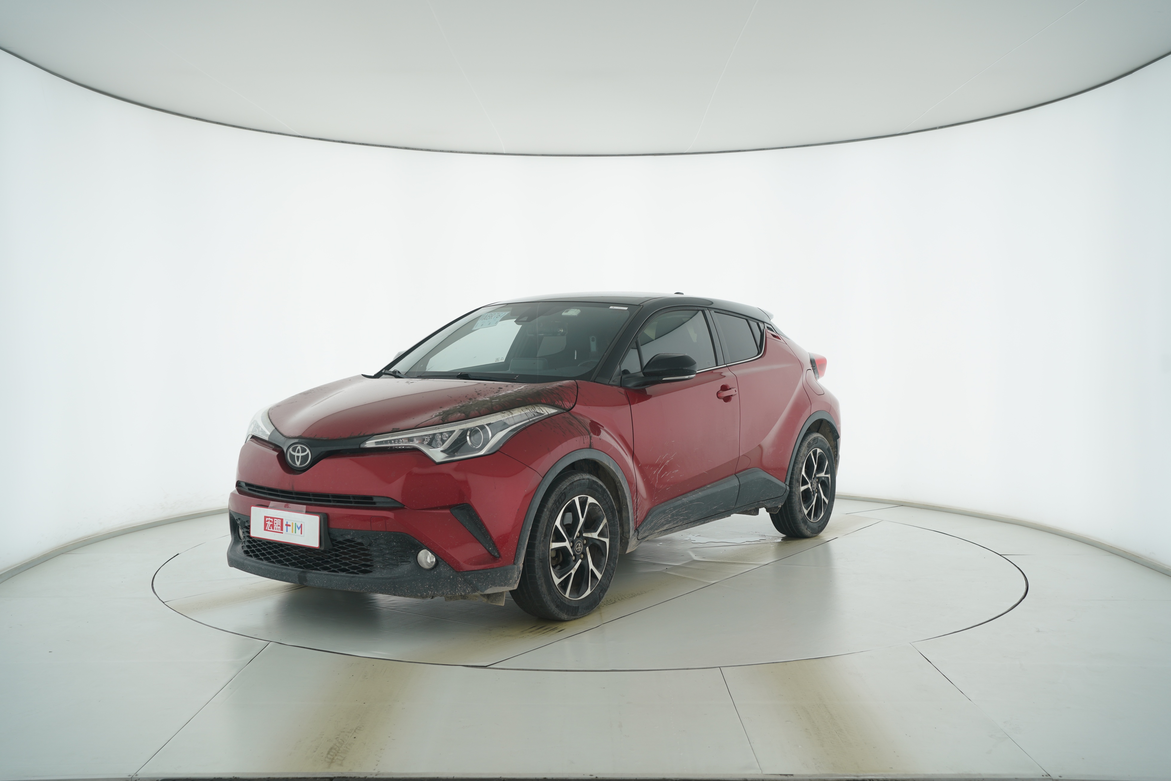 Toyota C-HR 2018 — фото 1