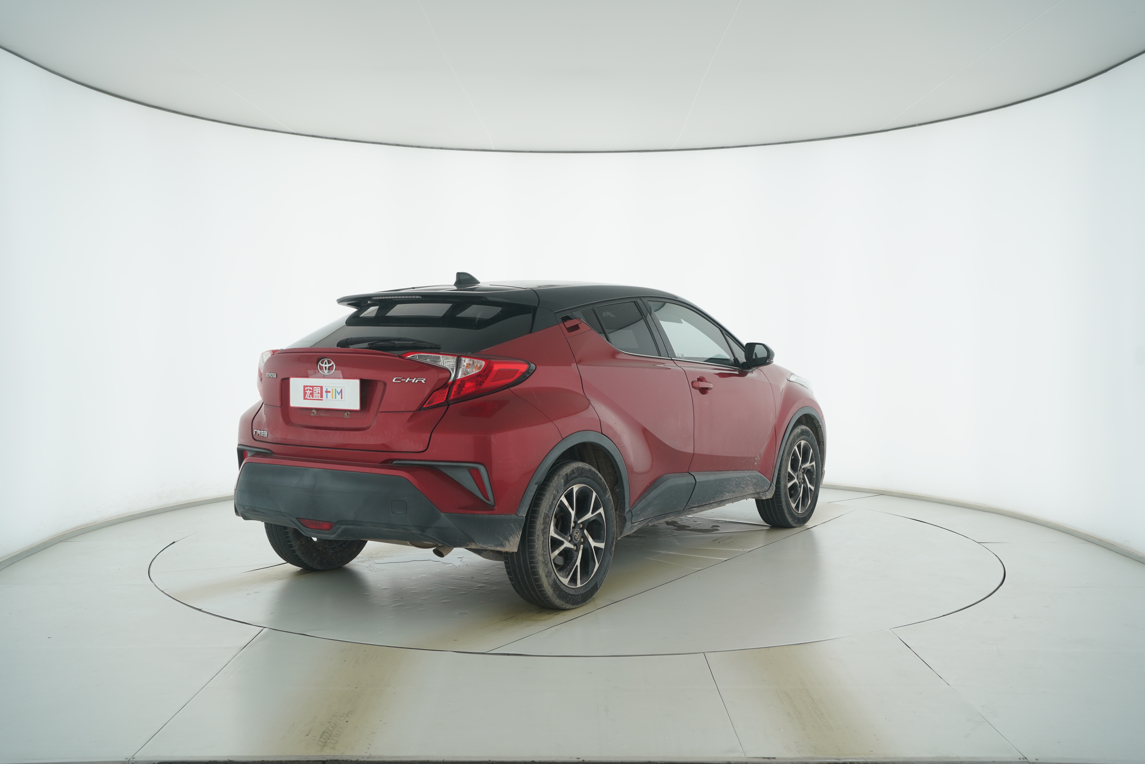 Toyota C-HR 2018 — фото 4