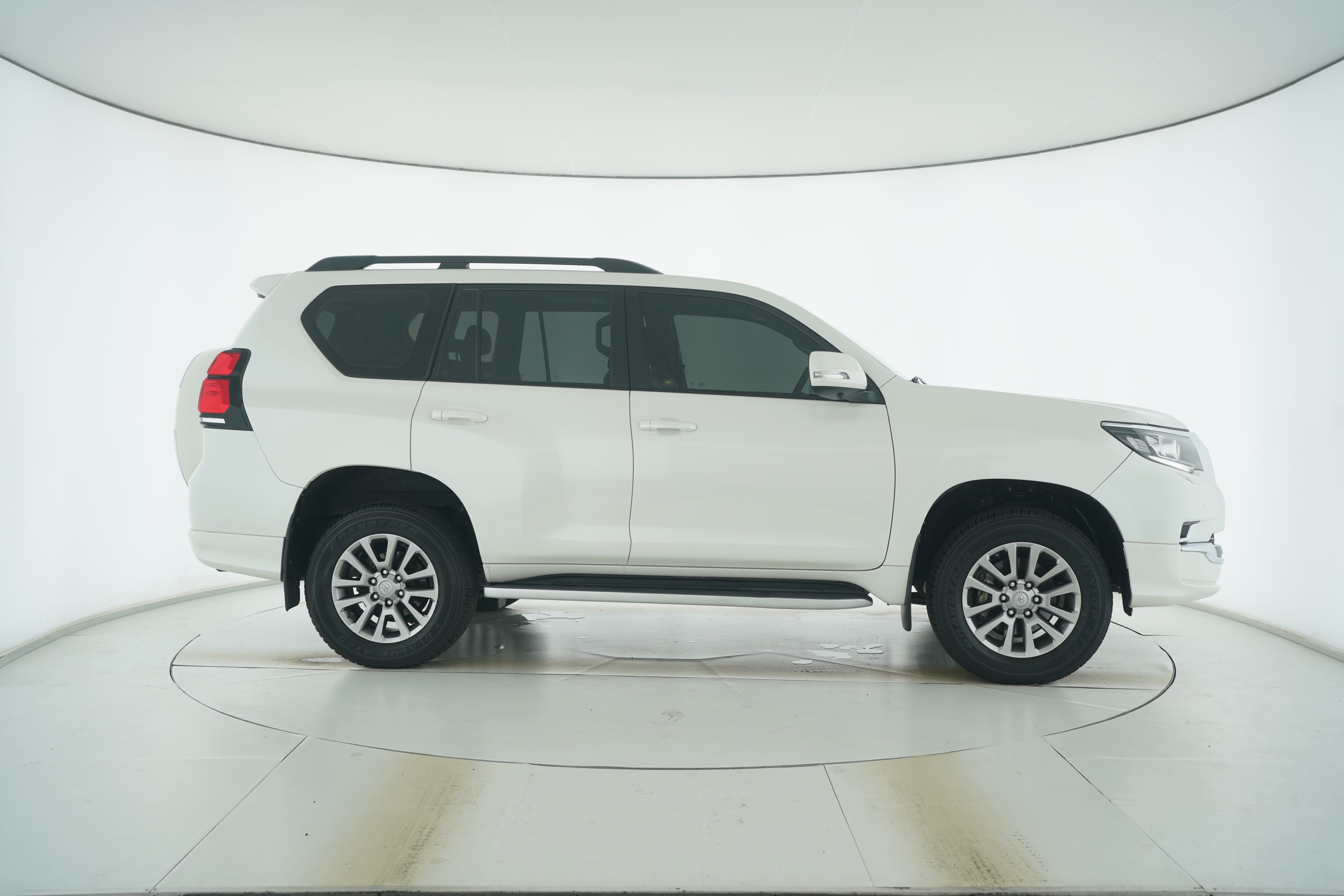 Toyota Prado 2019 — фото 8