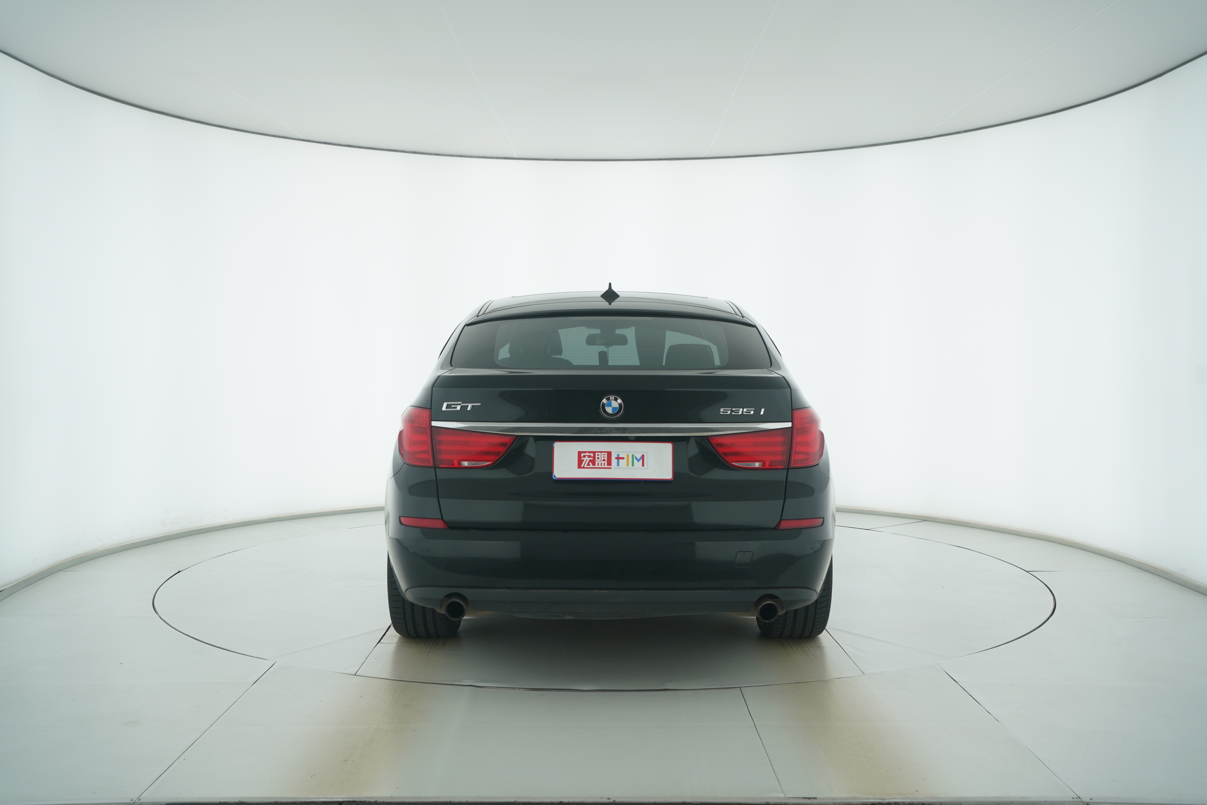 BMW 5 Series GT 2013 — фото 6