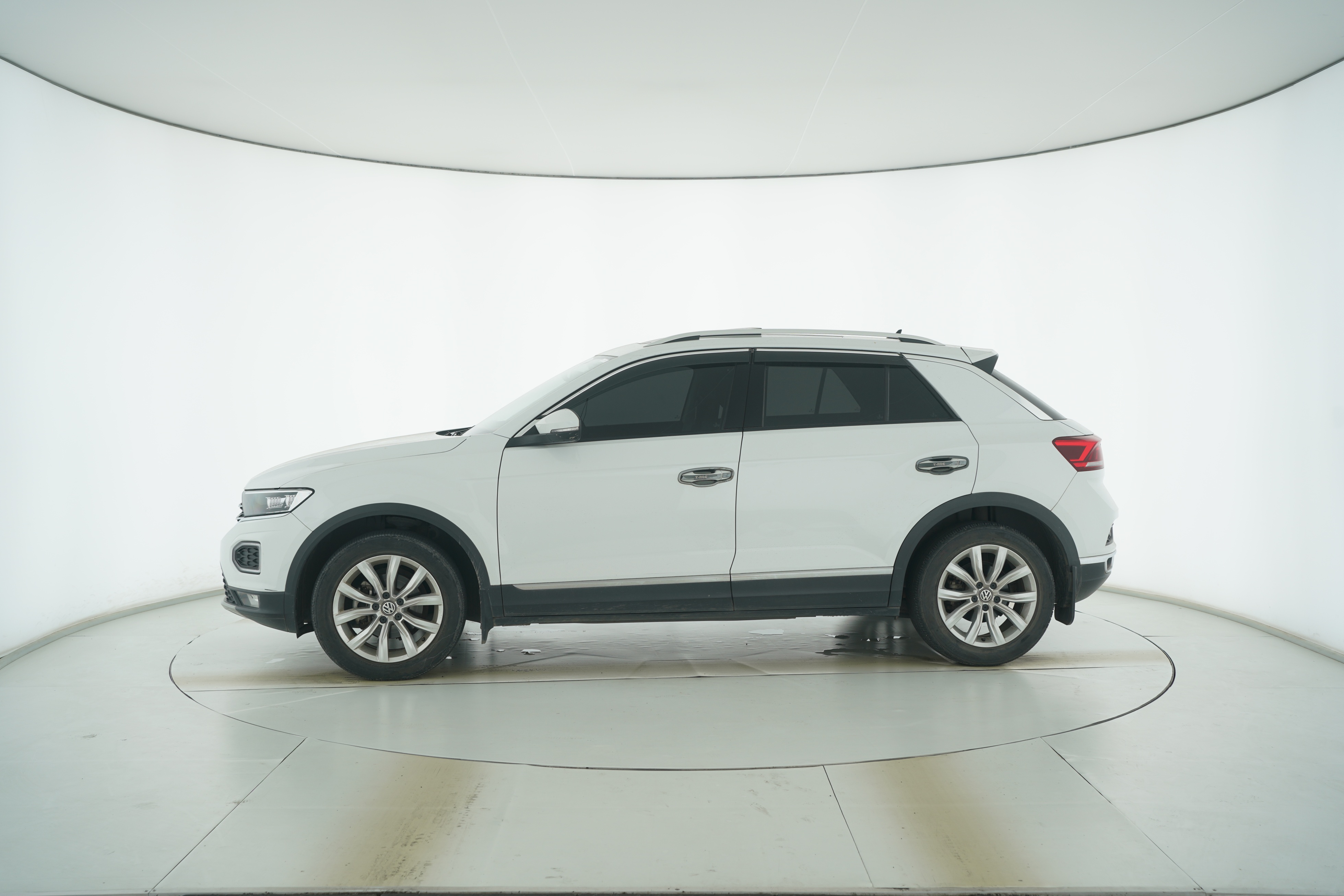Volkswagen T-ROC 2019 — фото 7