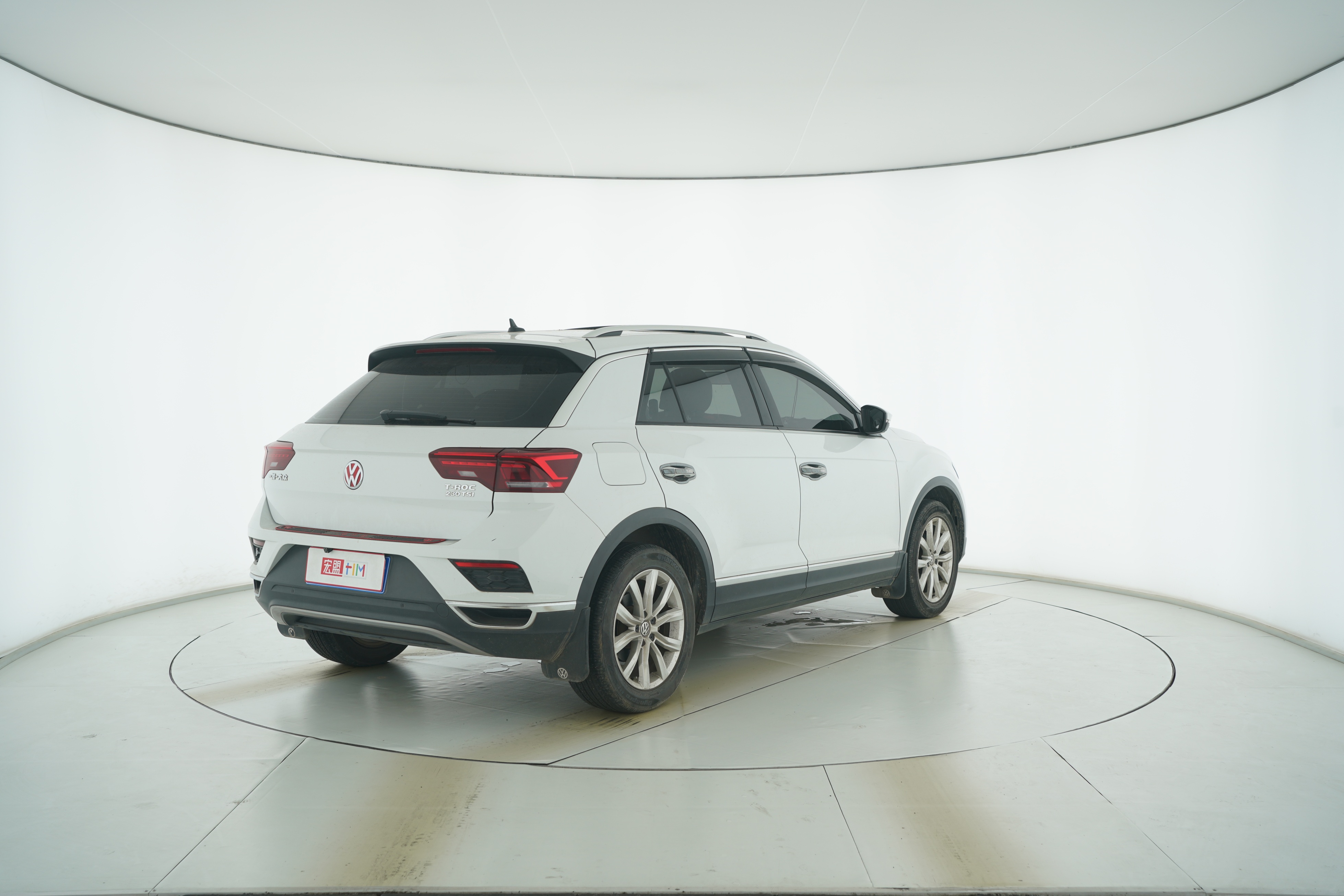 Volkswagen T-ROC 2019 — фото 4