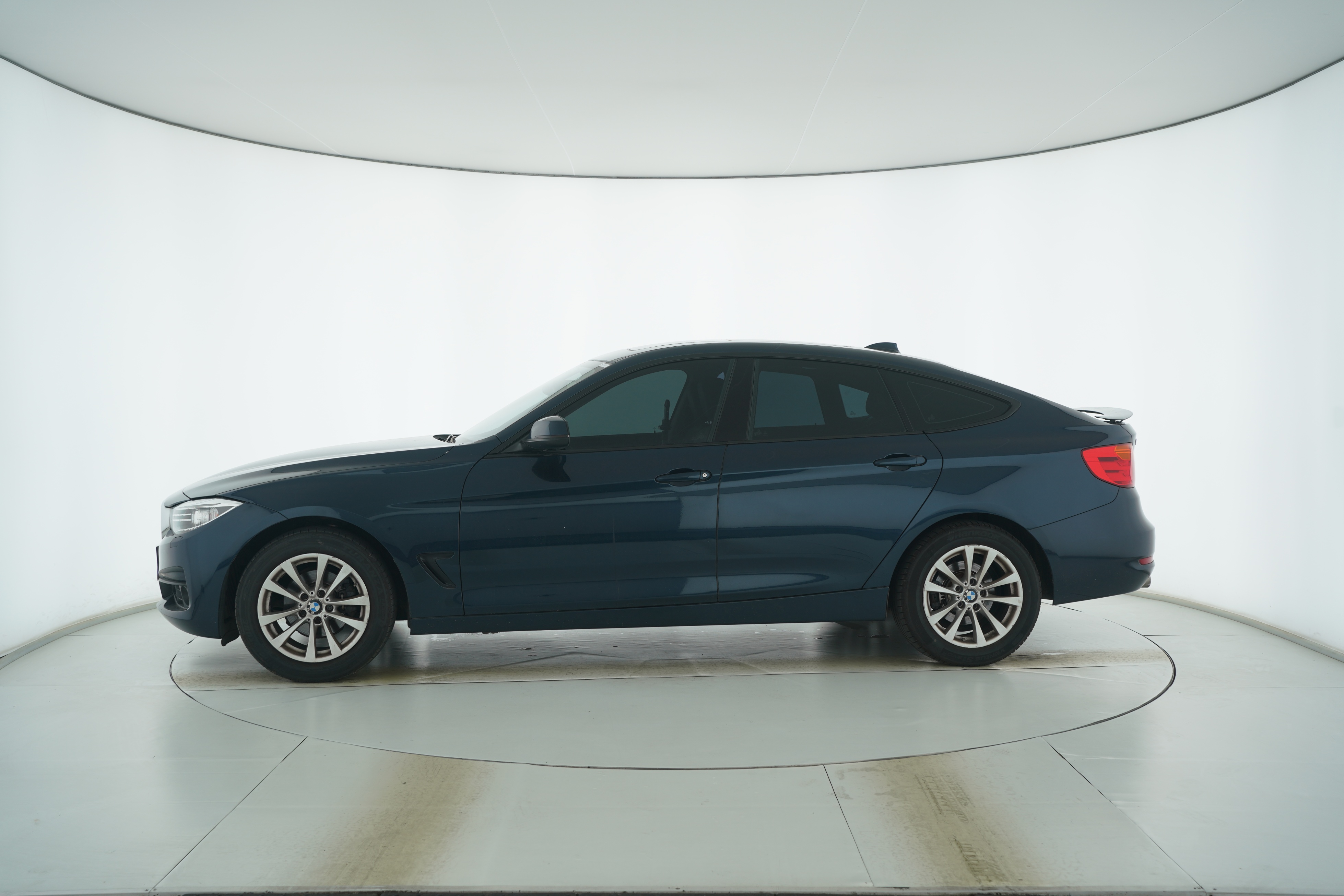 BMW 3 Series GT 2014 — фото 7