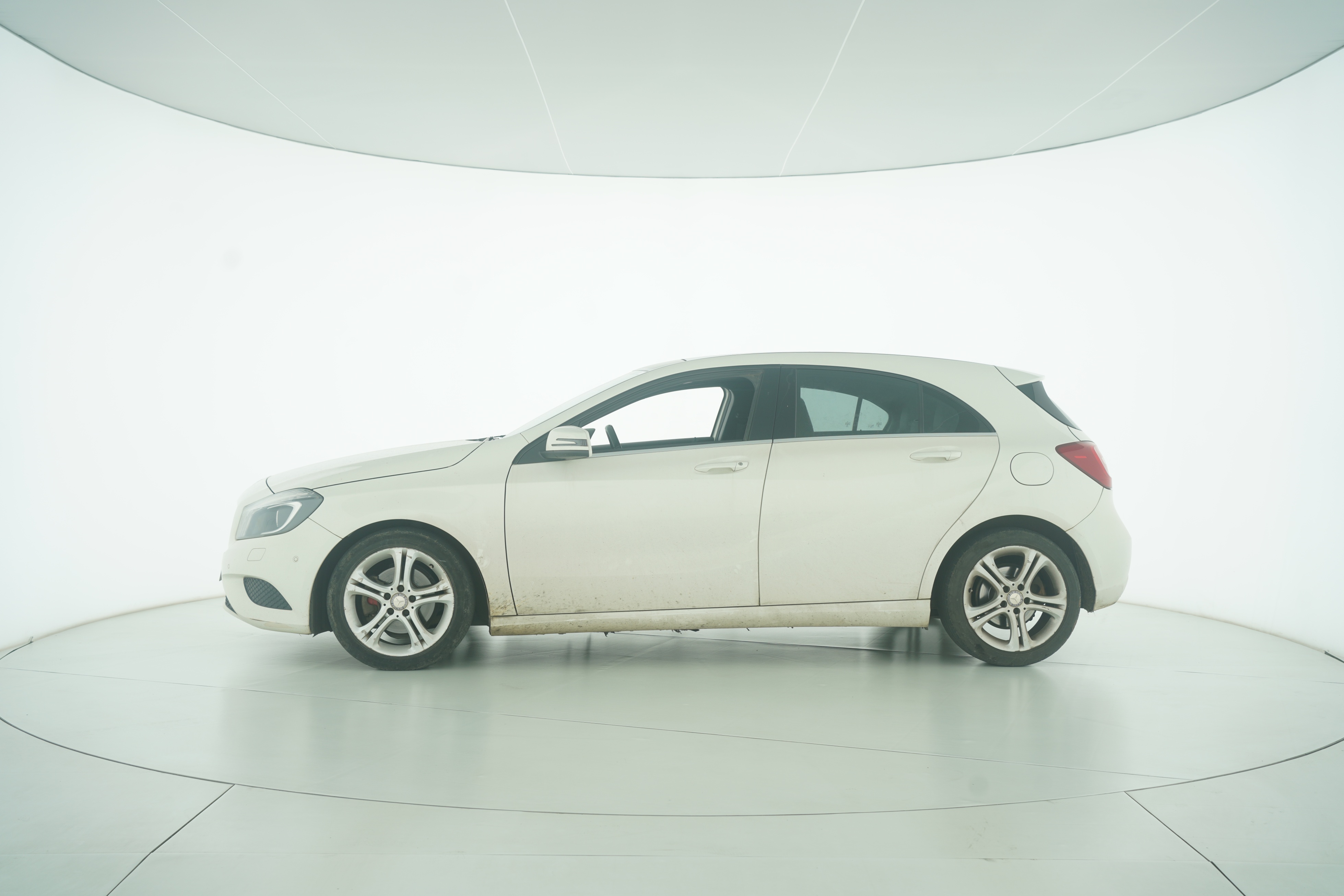 Mercedes Benz A-Class(Import) 2015 — фото 7