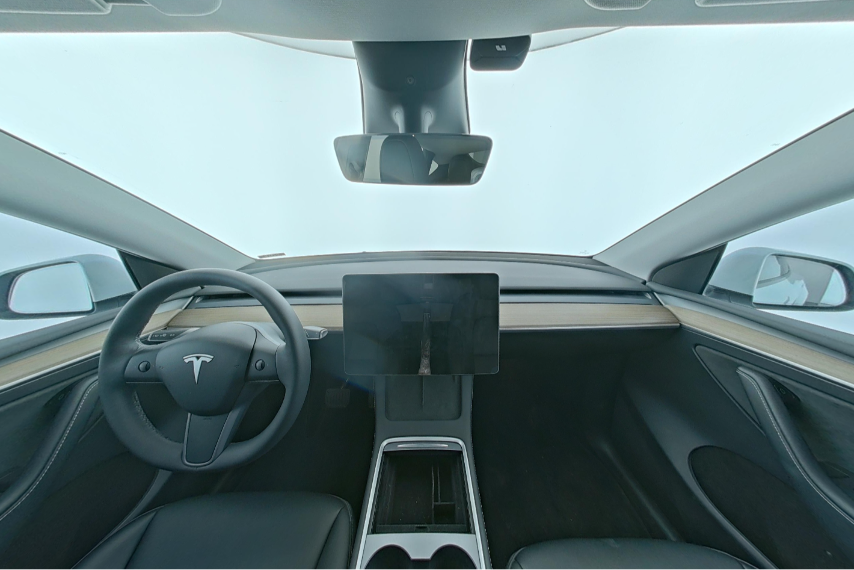 Tesla Model Y 2022 — фото 9