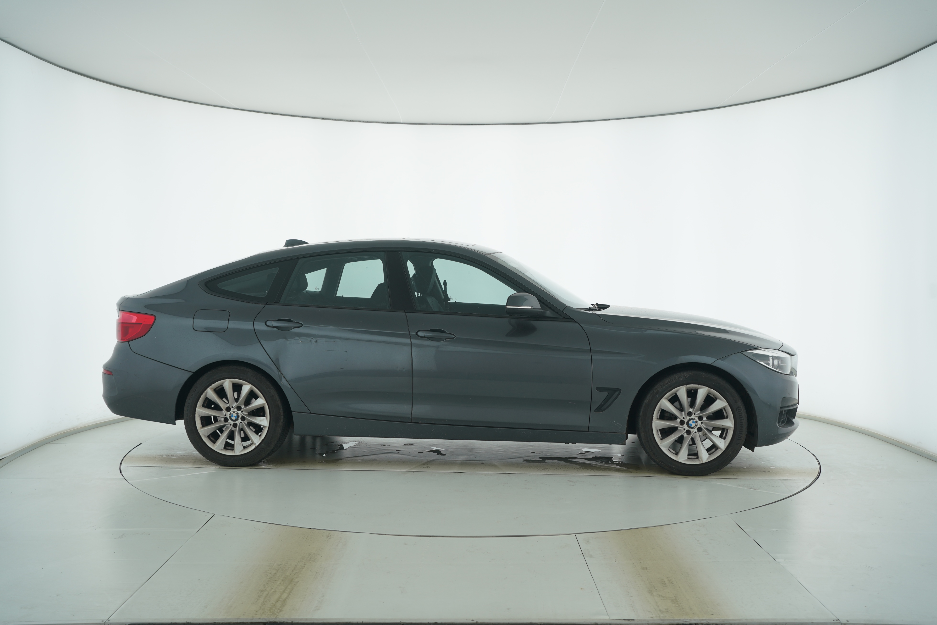 BMW 3 Series GT 2019 — фото 8