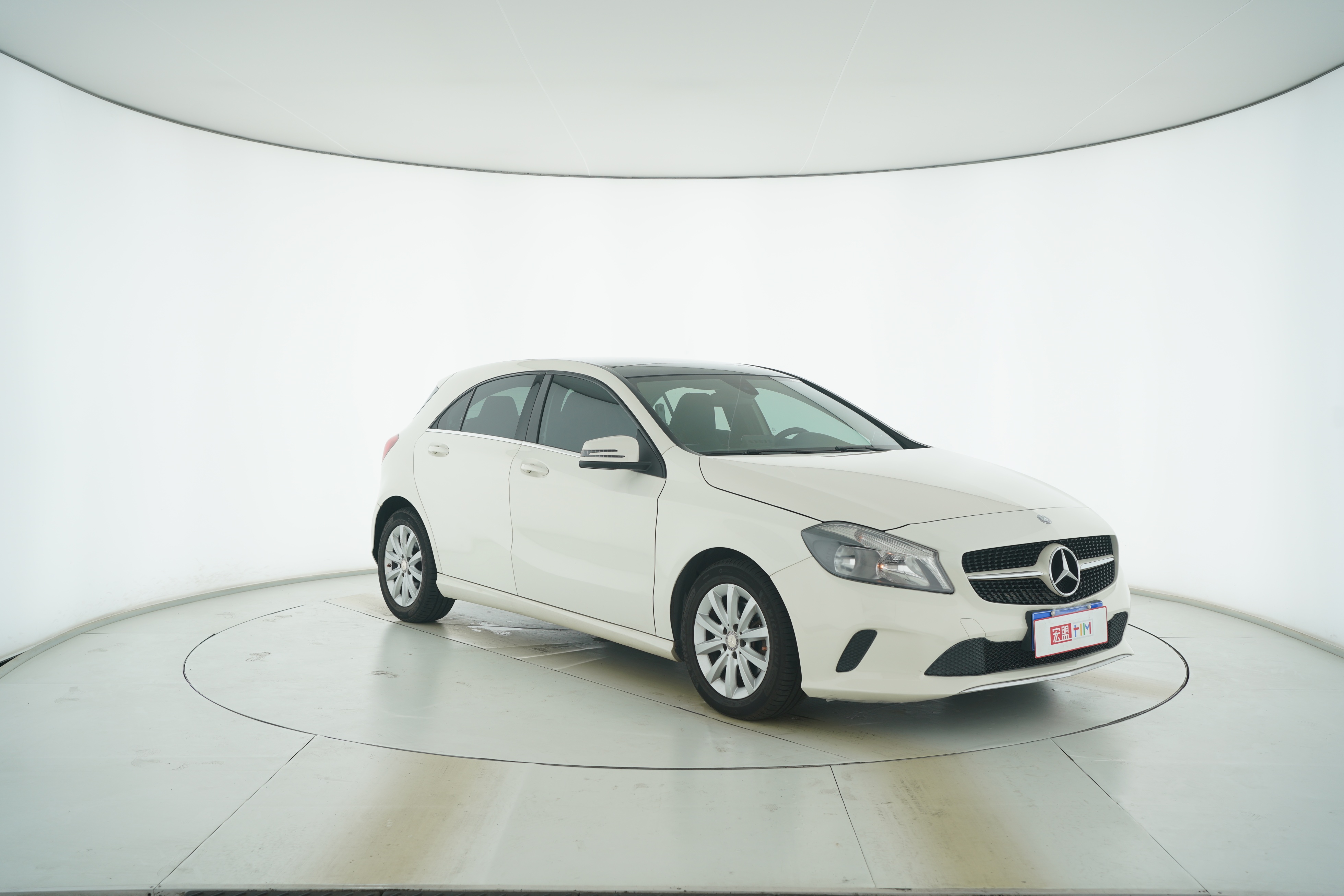 Mercedes Benz A-Class(Import) 2016 — фото 2