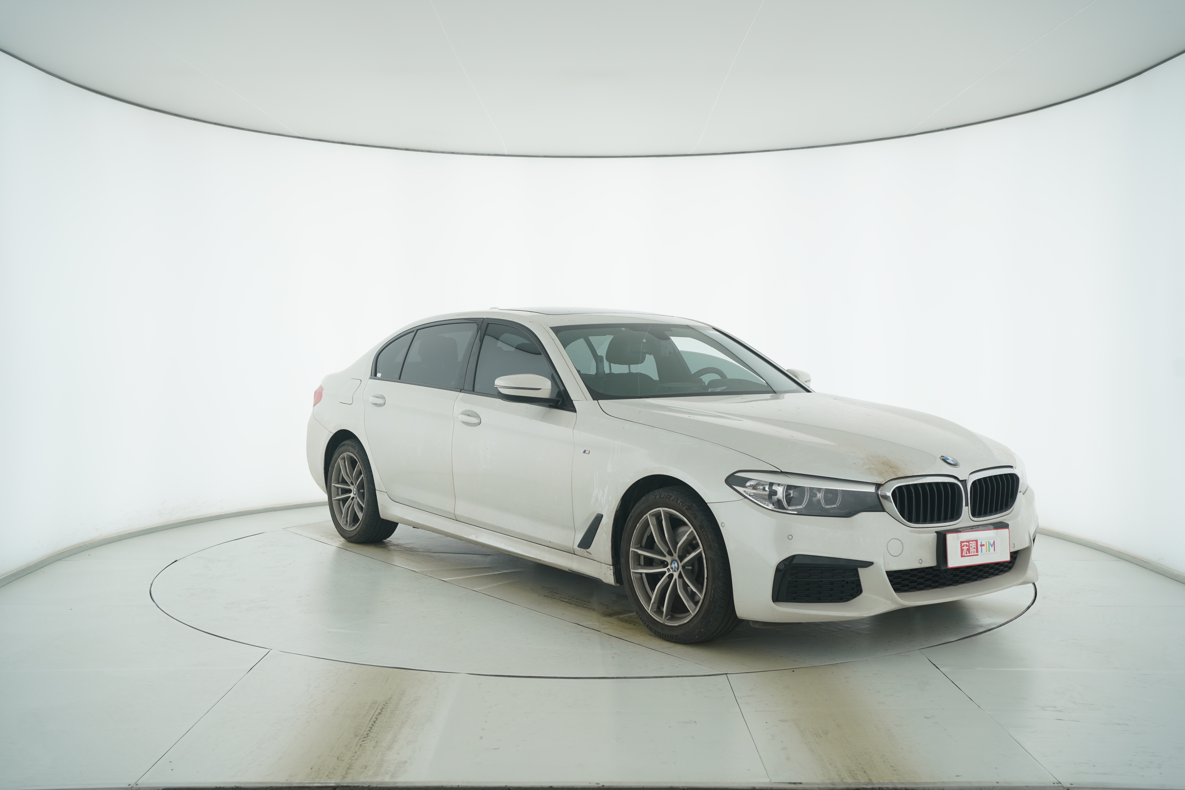 BMW 5 Series 2019 — фото 2
