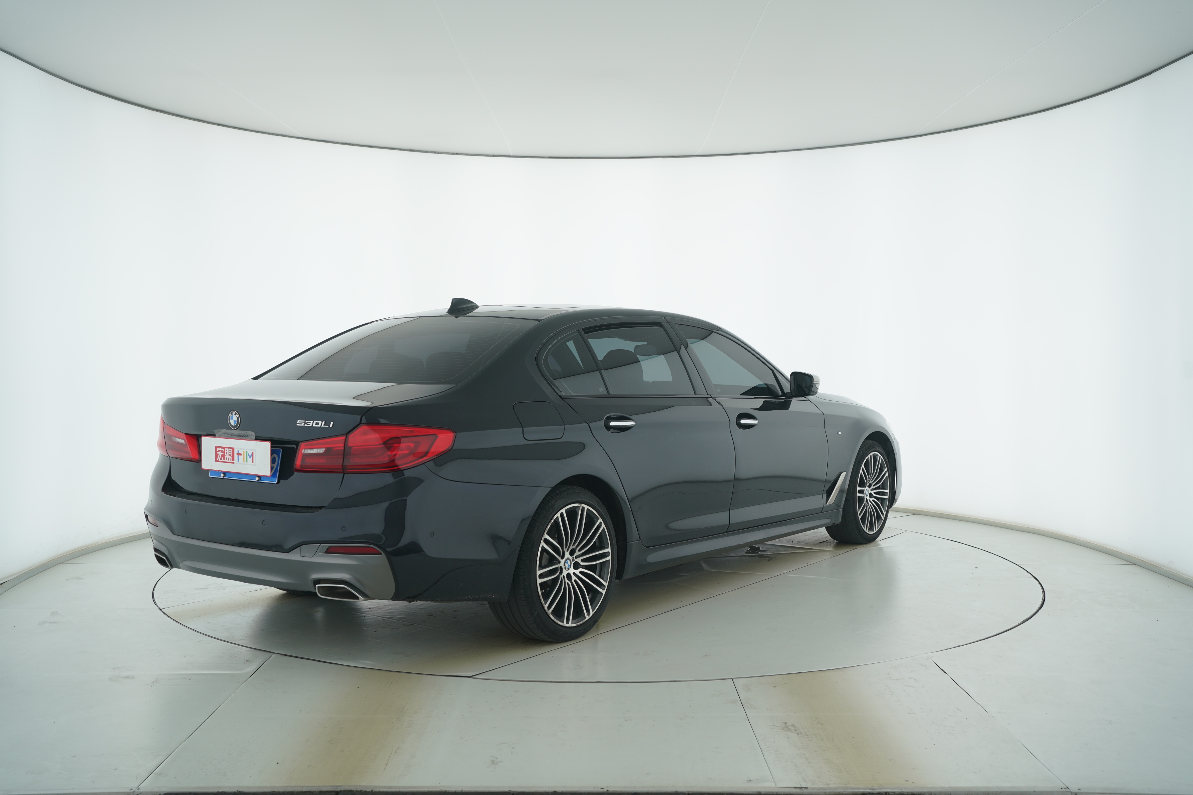 BMW 5 Series 2018 — фото 4