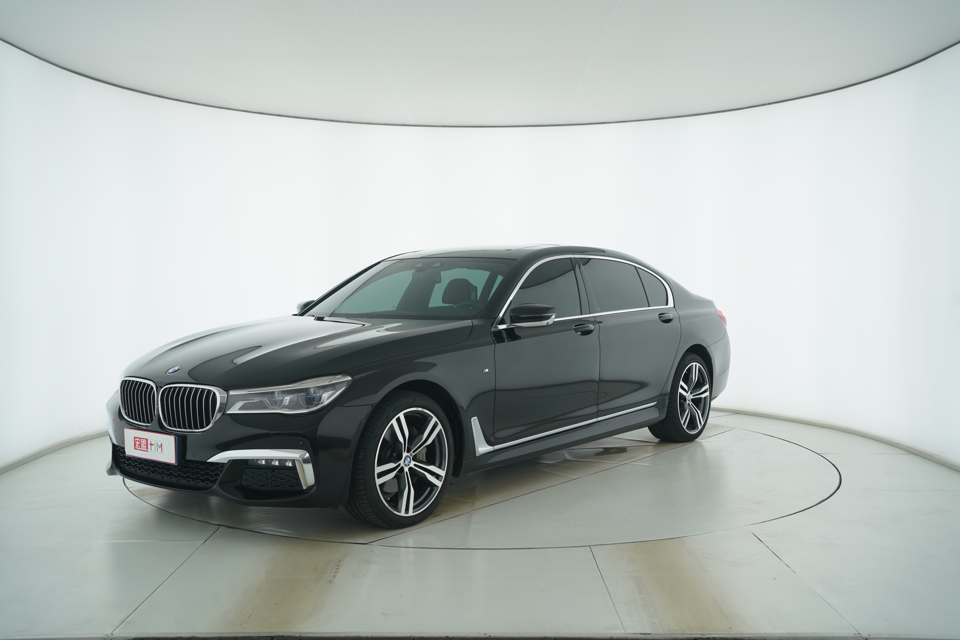 BMW 7 Series 2018 — фото 1