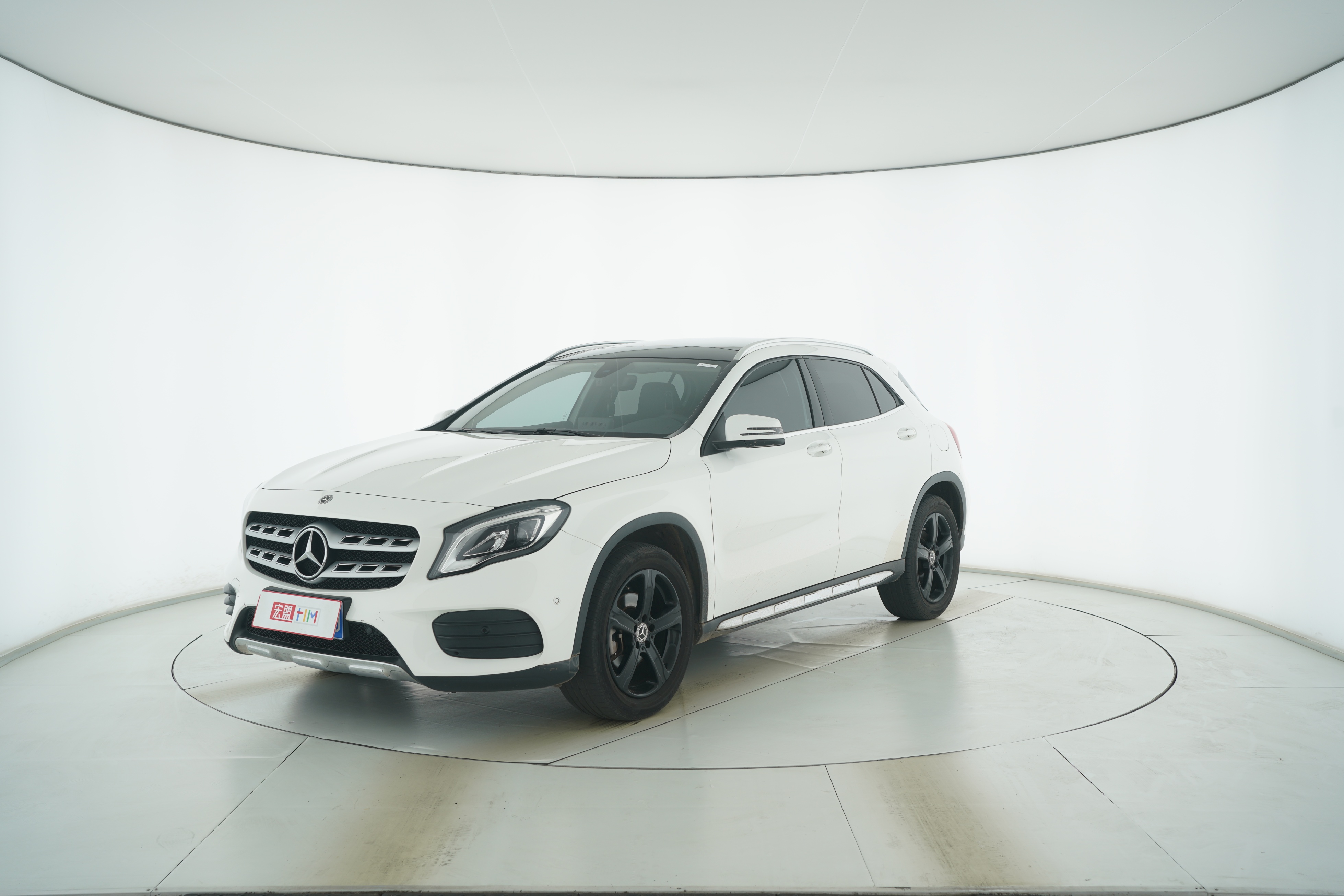 Mercedes Benz GLA 2019 — фото 1