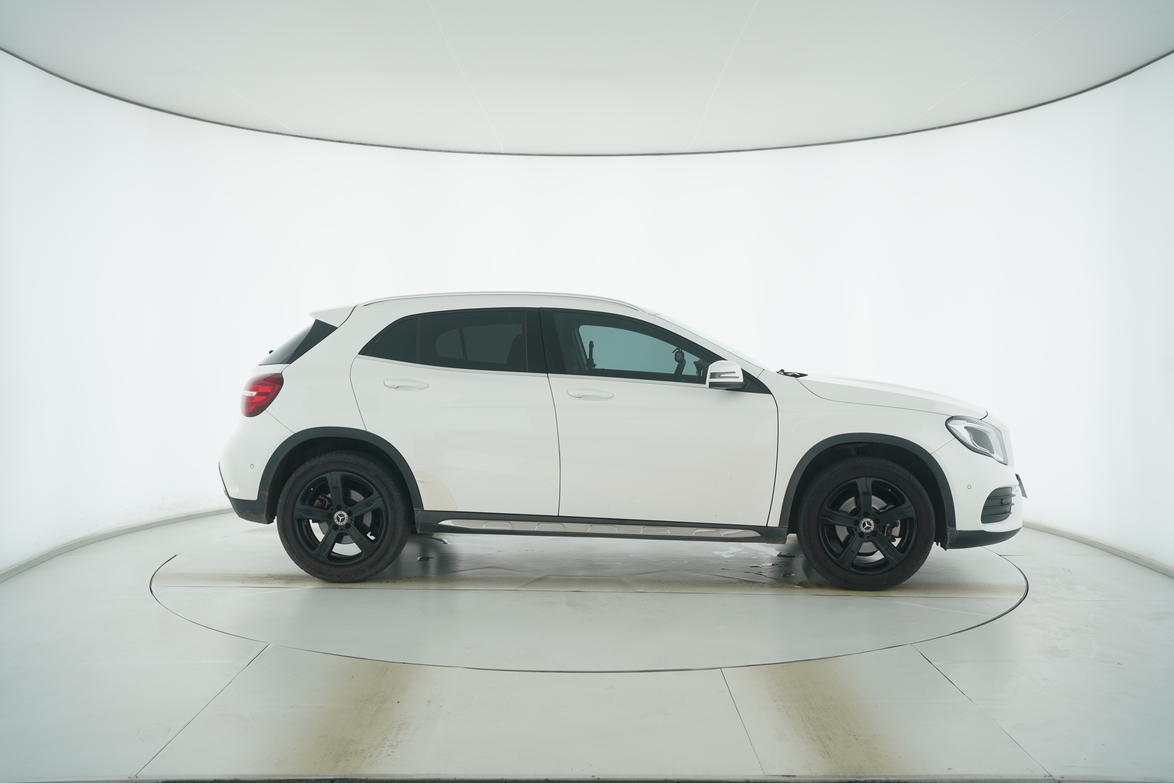 Mercedes Benz GLA 2019 — фото 8
