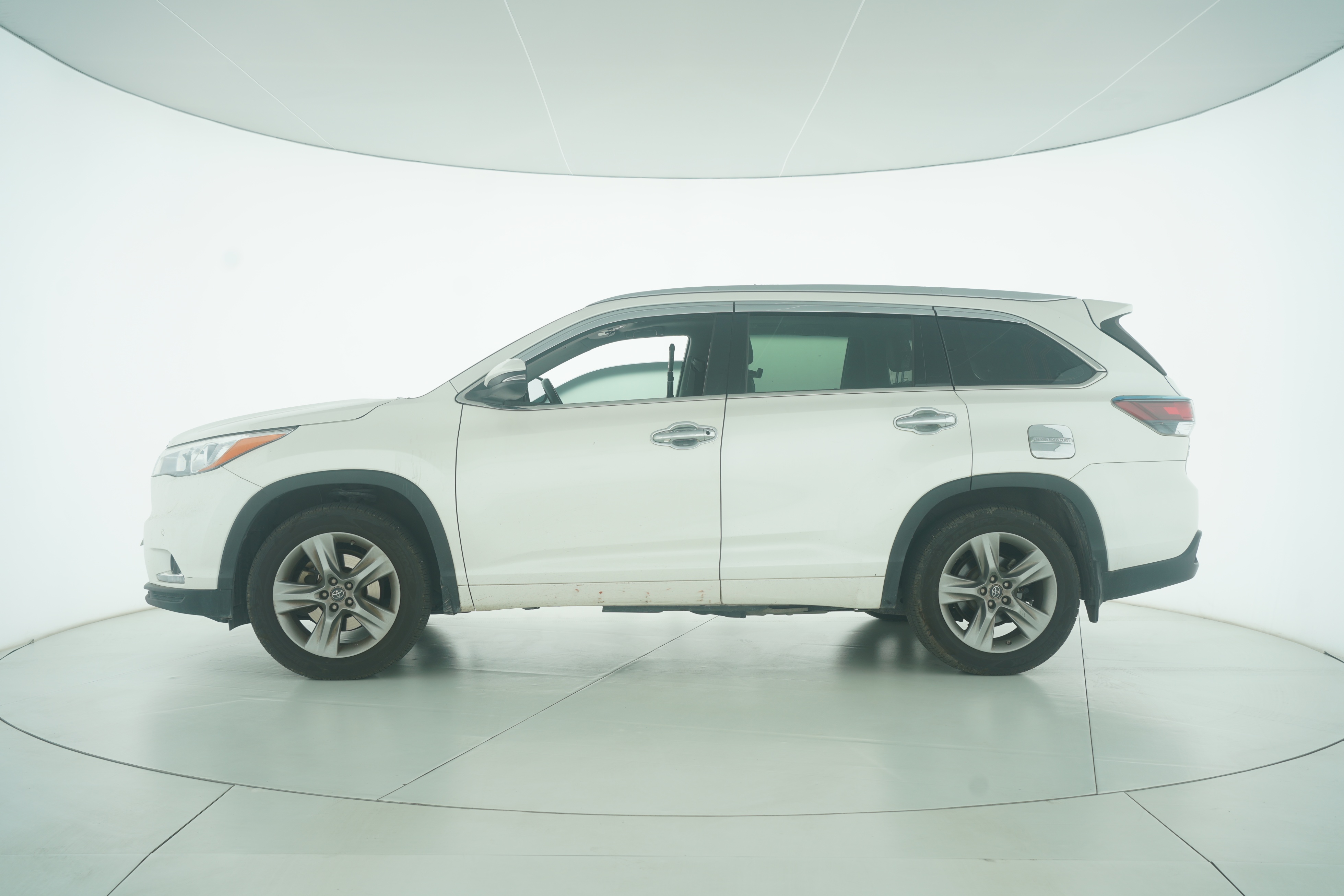 Toyota Highlander 2017 — фото 7