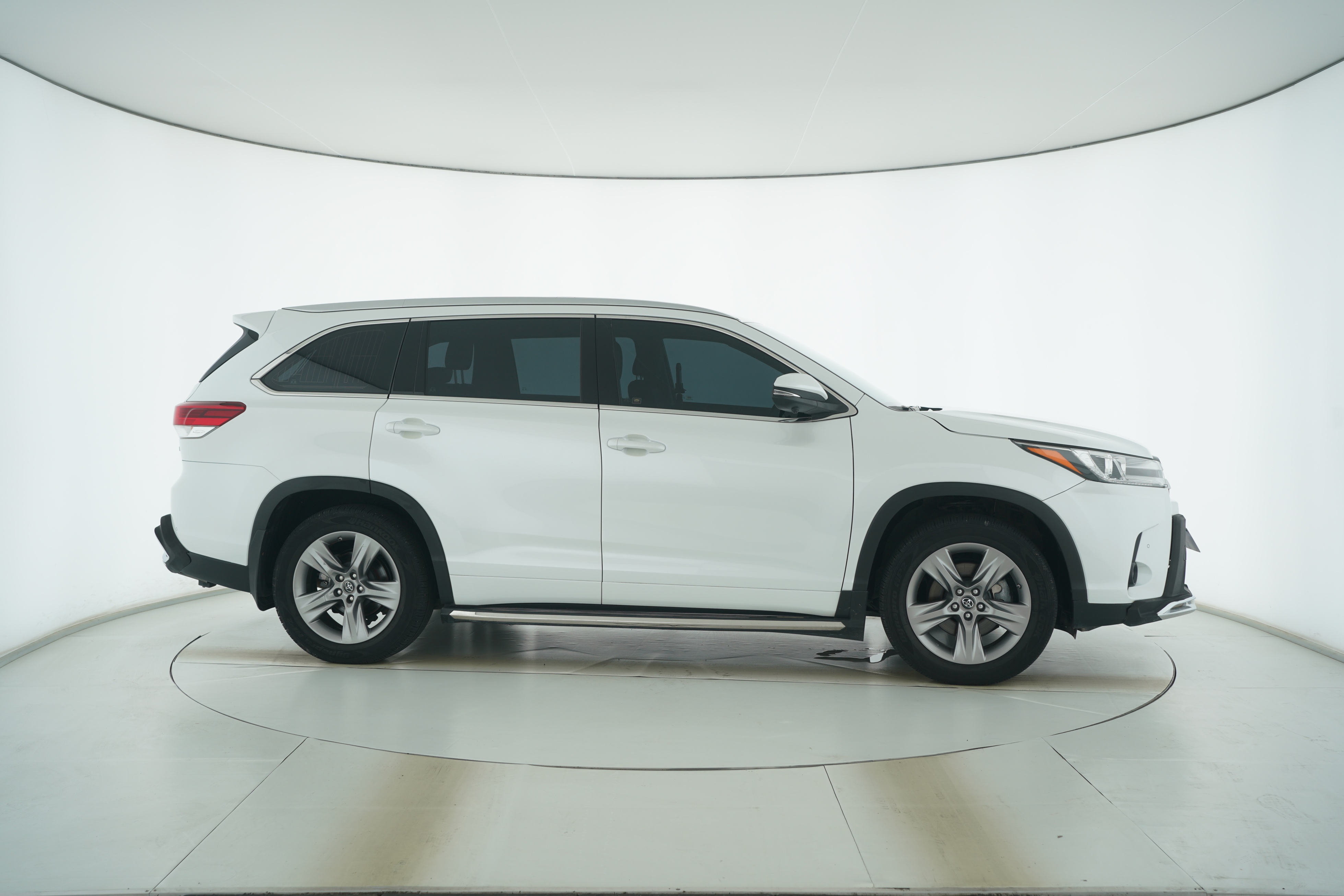 Toyota Highlander 2018 — фото 8