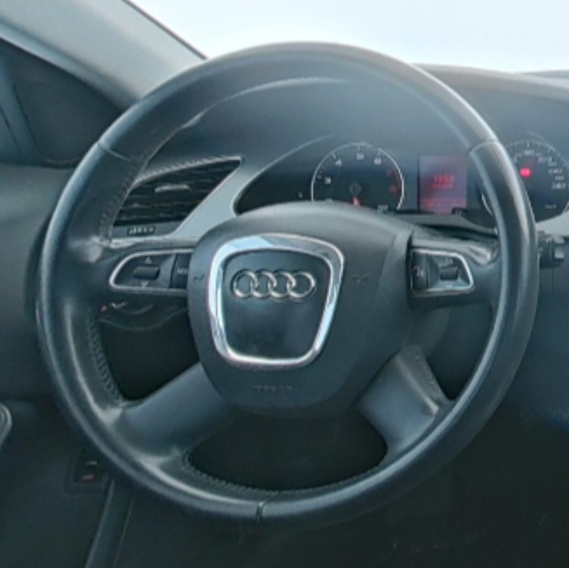 Audi A4L 2012 — фото 10