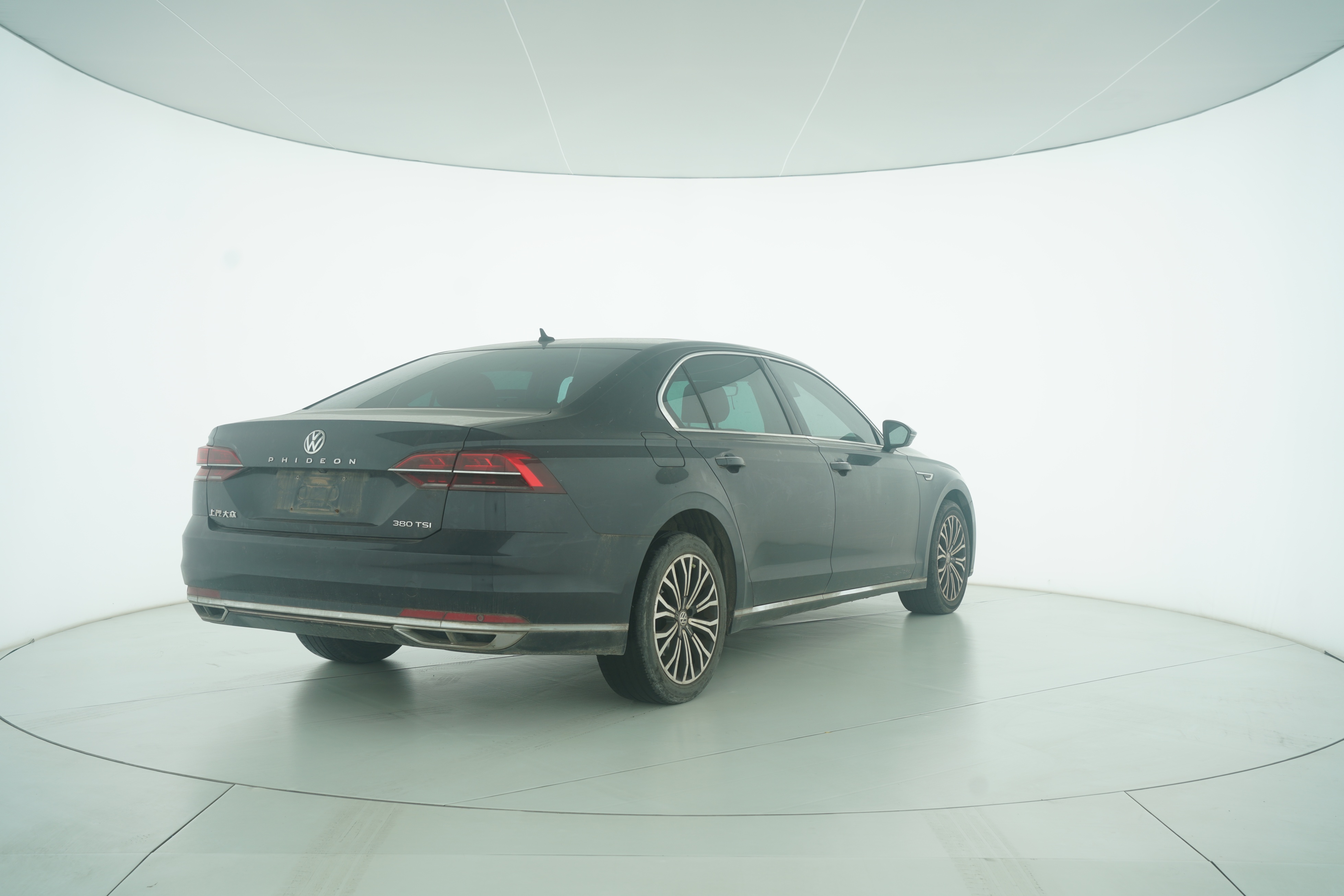 Volkswagen Phideon 2016 — фото 4