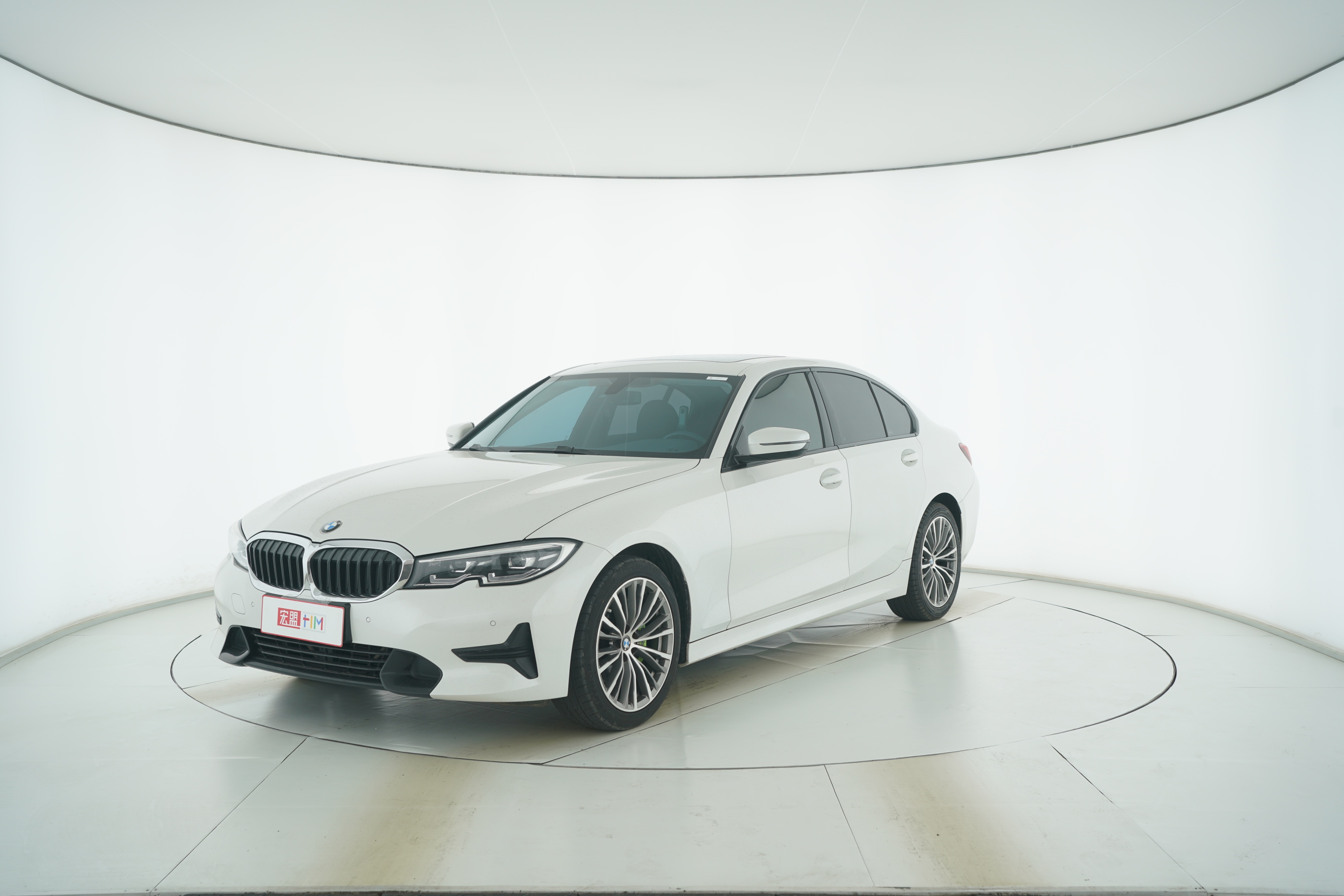 BMW 3 Series 2021 — фото 1