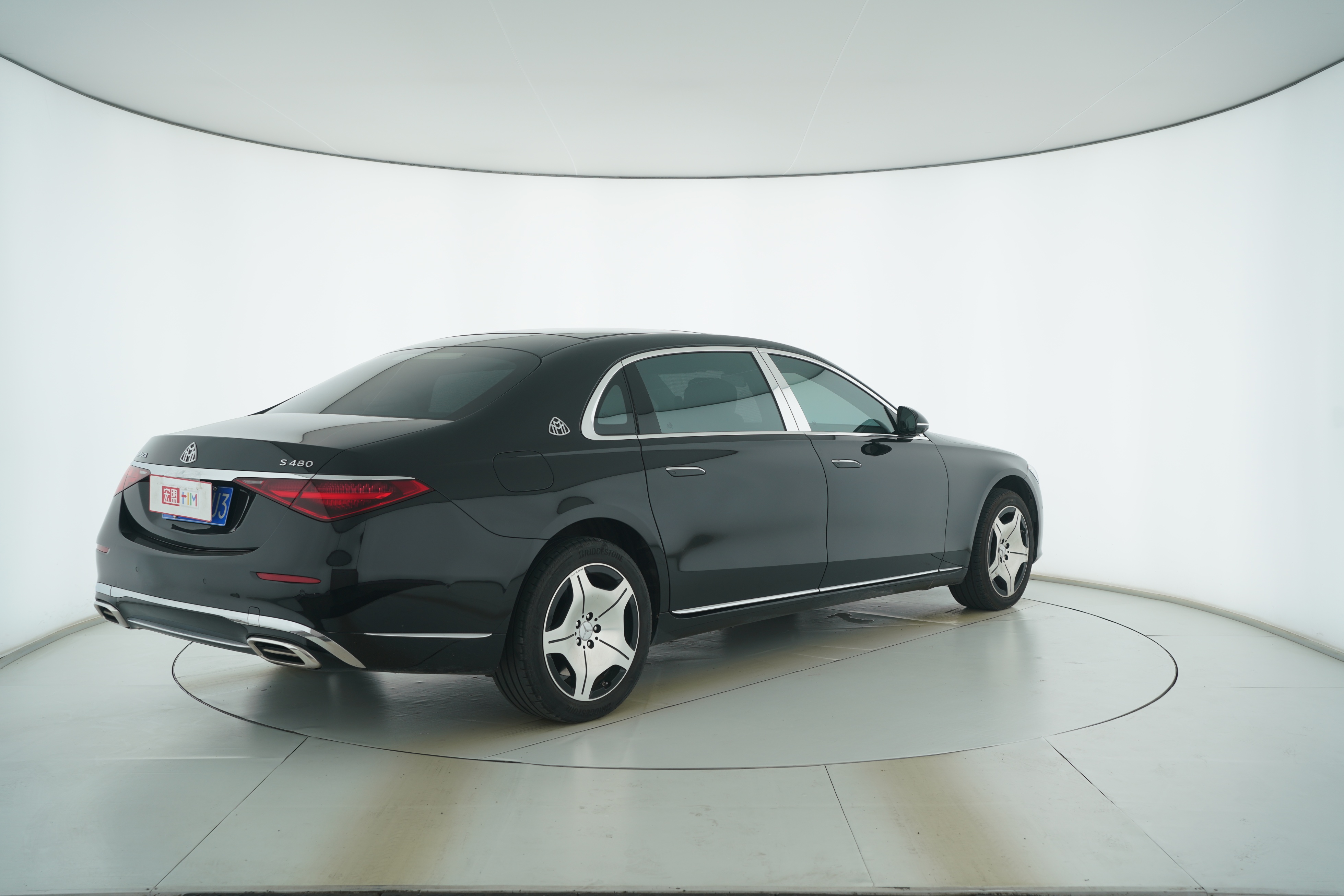 Mercedes Benz Maybach S-Class 2023 — фото 4