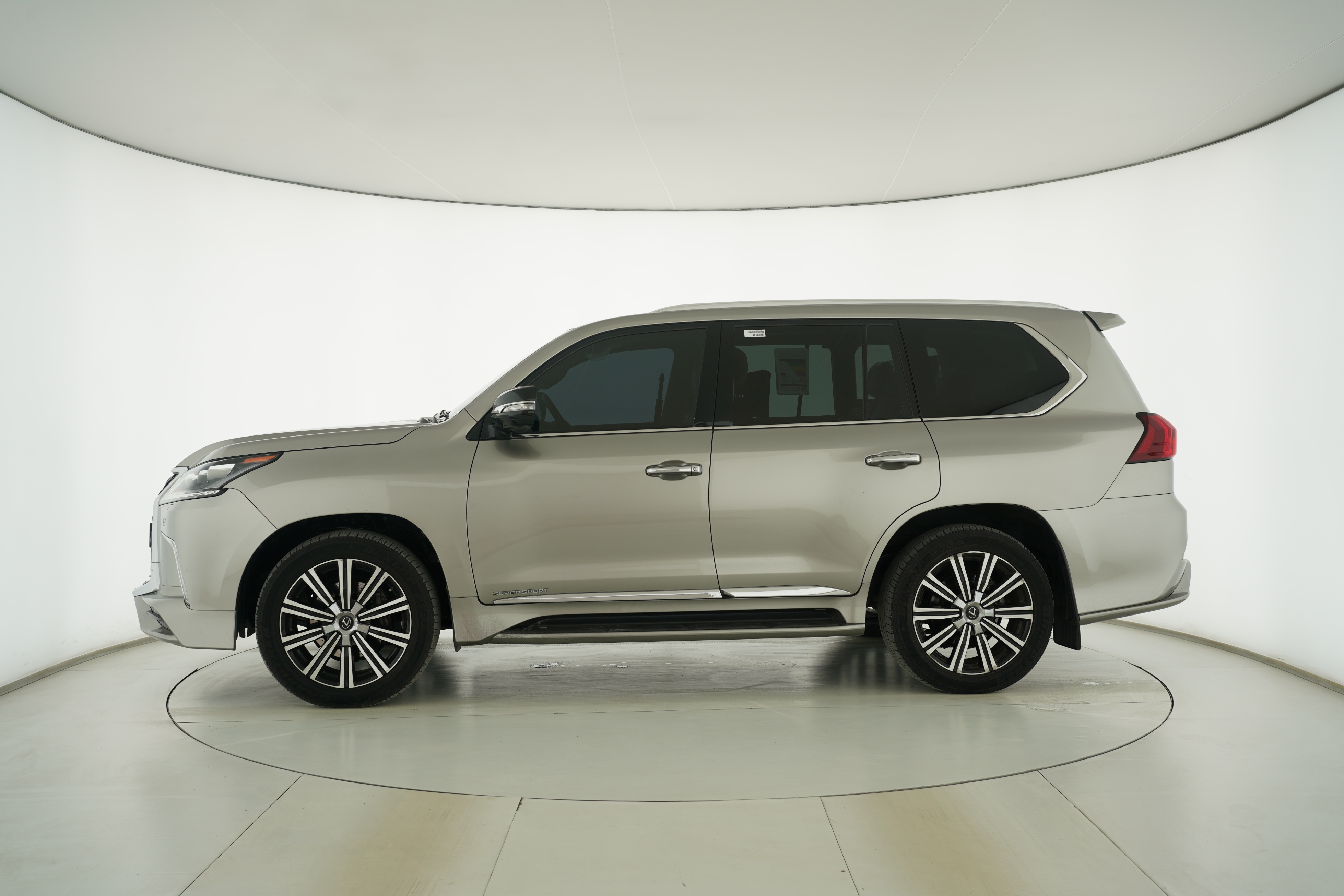 Lexus LX 2016 — фото 7