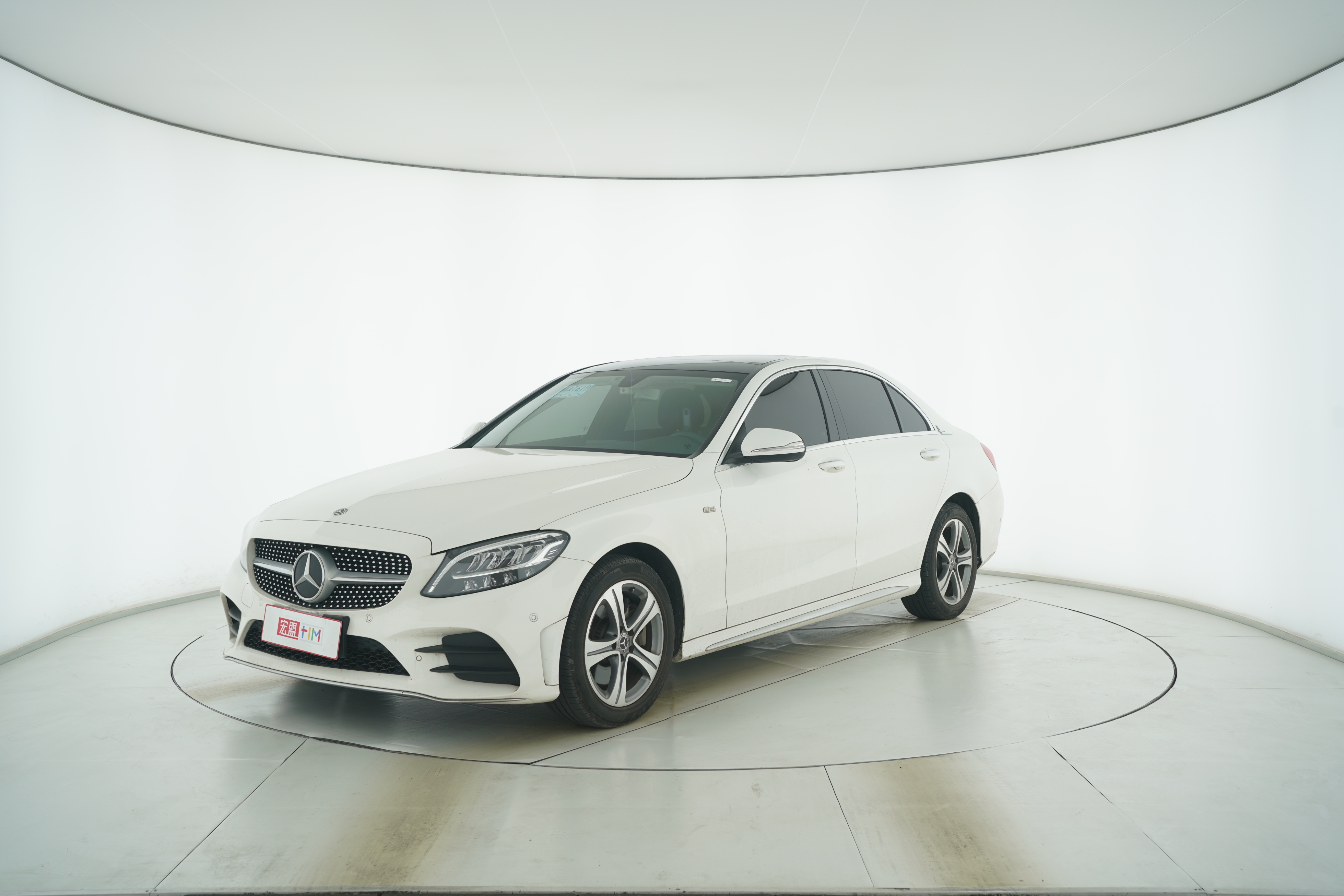 Mercedes Benz C-Class 2019 — фото 1