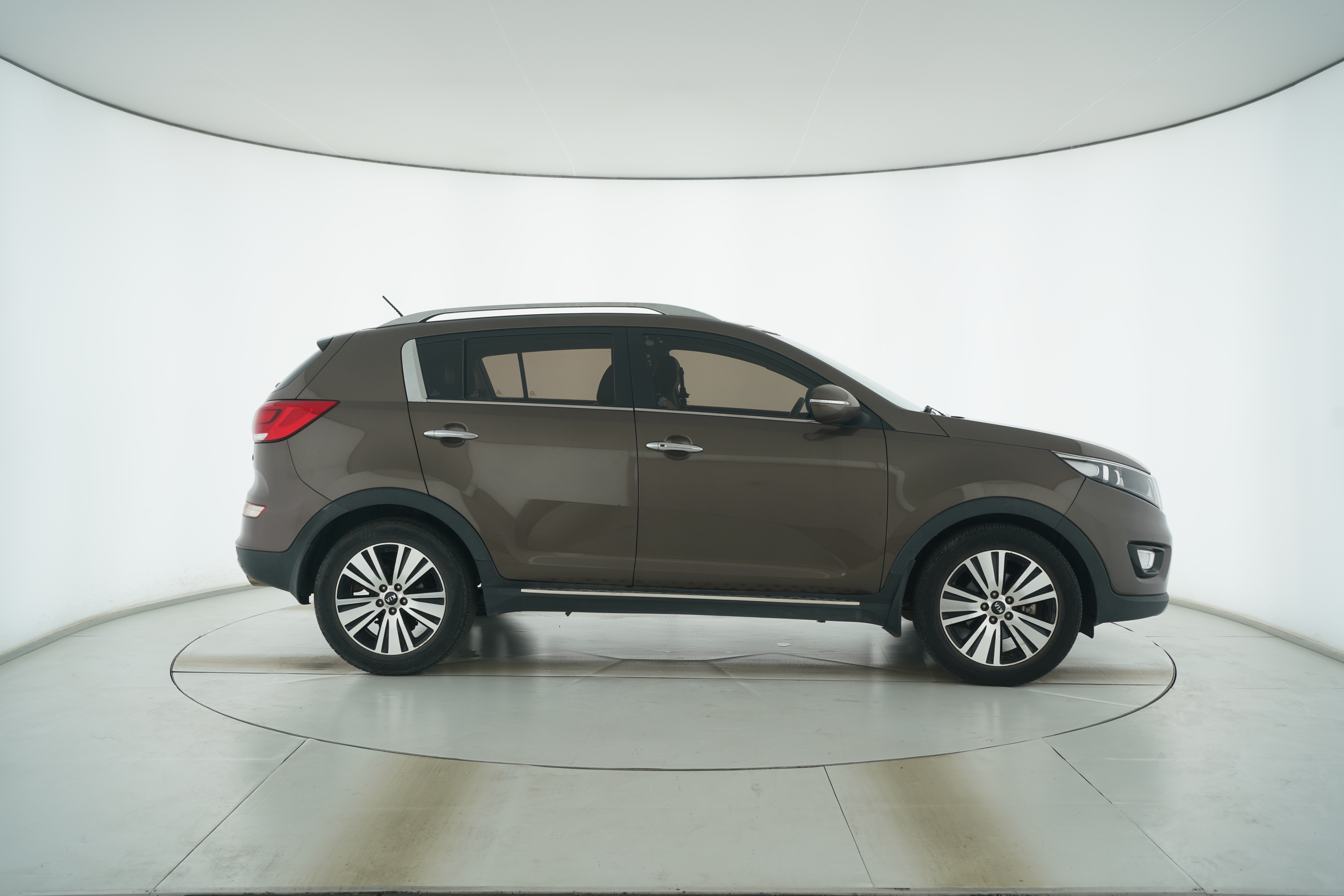 KIA Sportage 2016 — фото 8