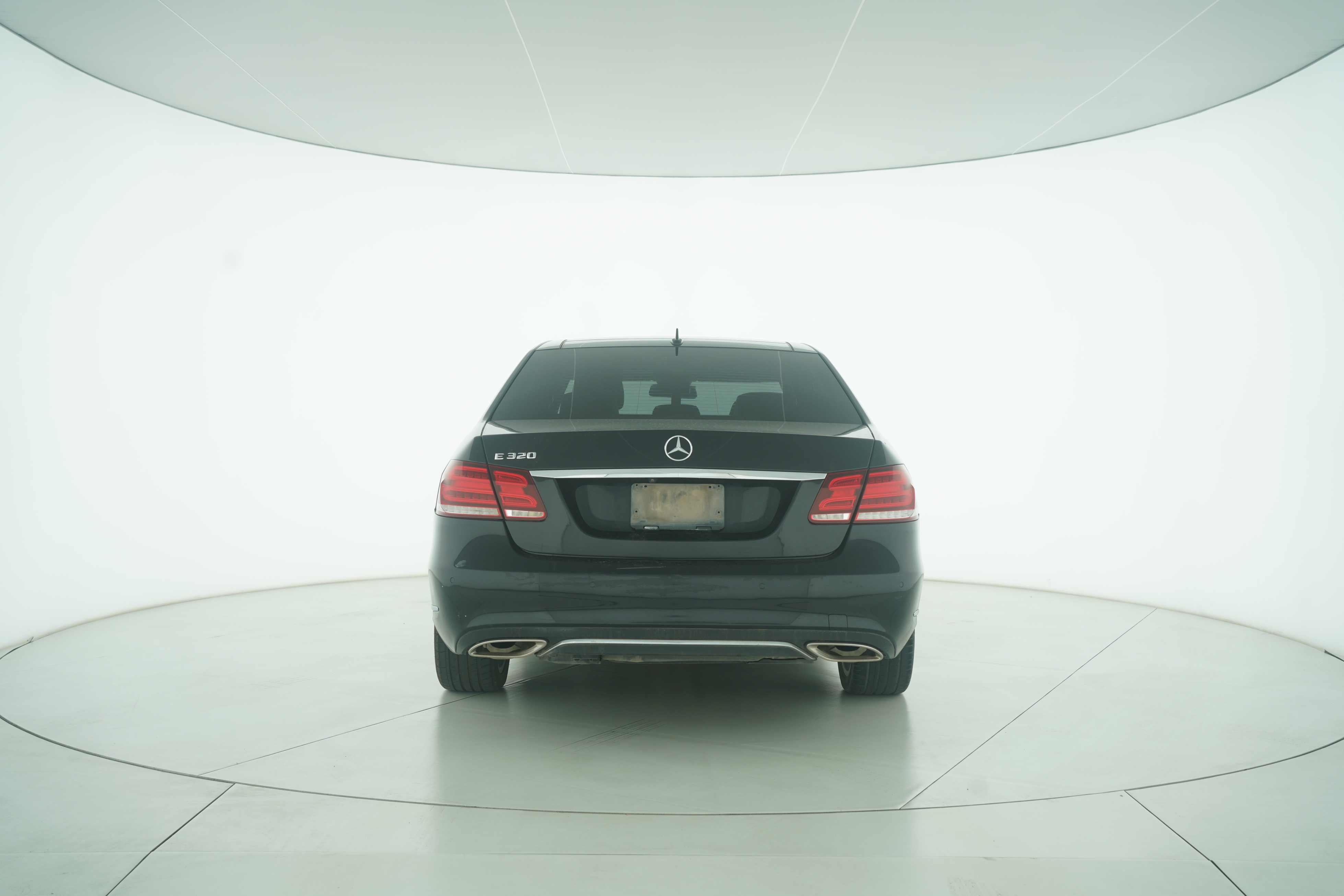 Mercedes Benz E-Class 2015 — фото 6