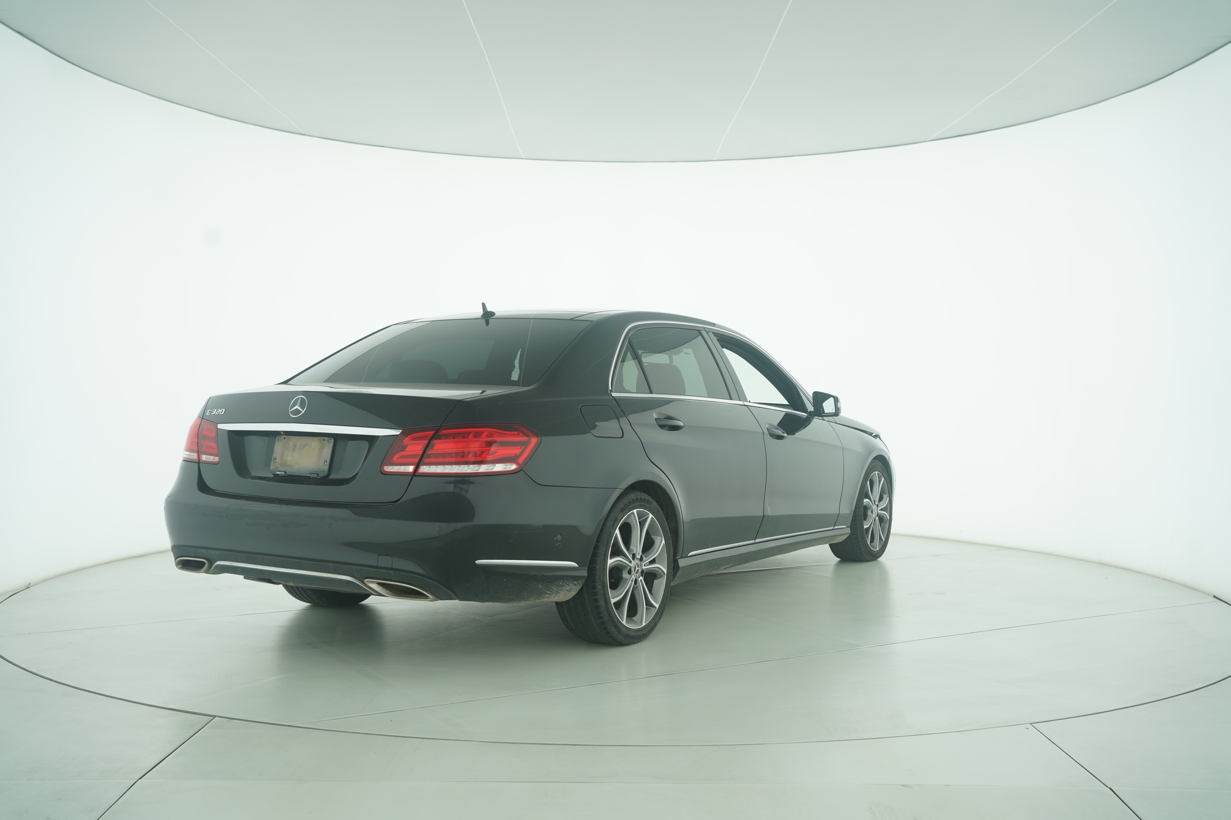 Mercedes Benz E-Class 2015 — фото 4