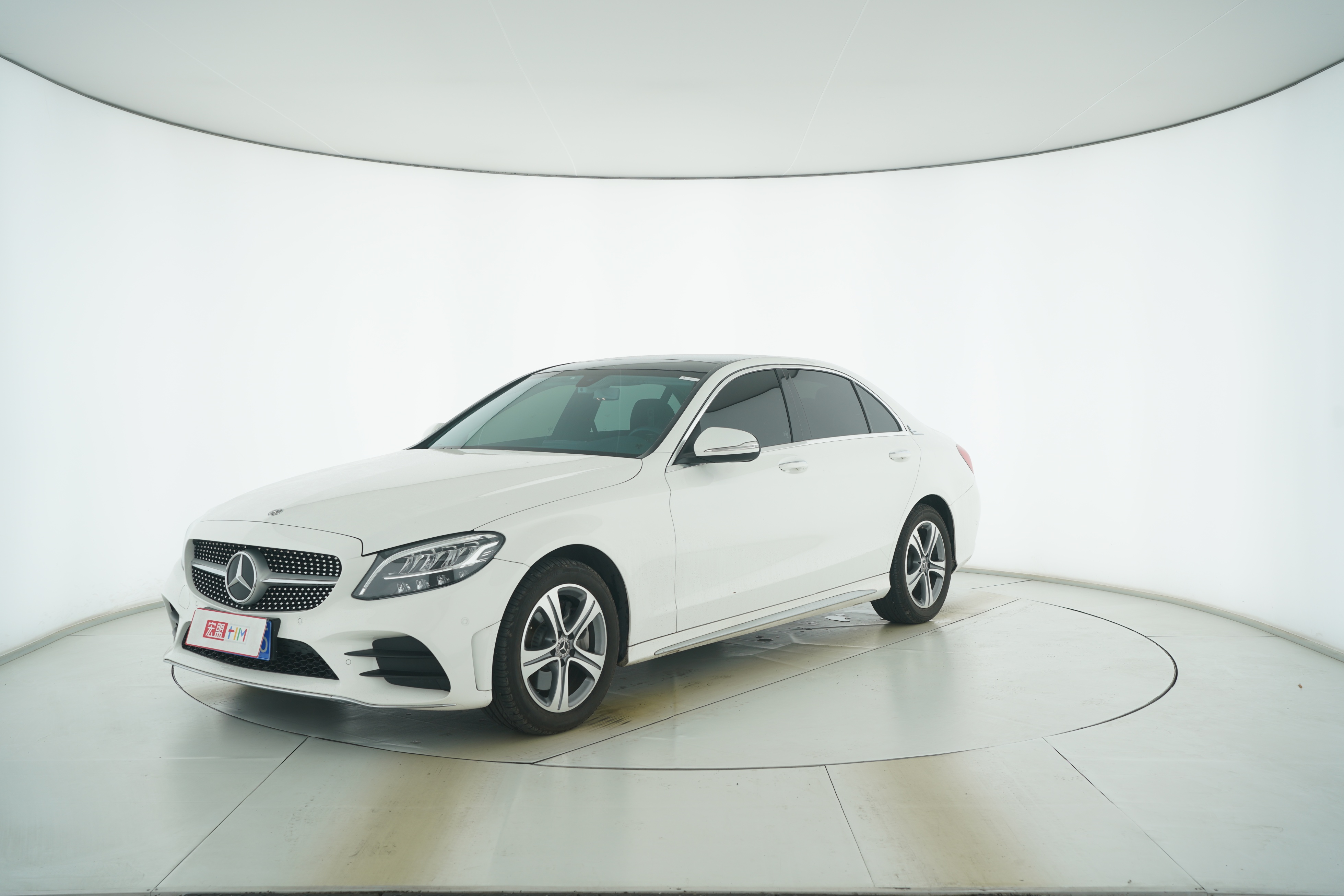 Mercedes Benz C-Class 2019 — фото 1