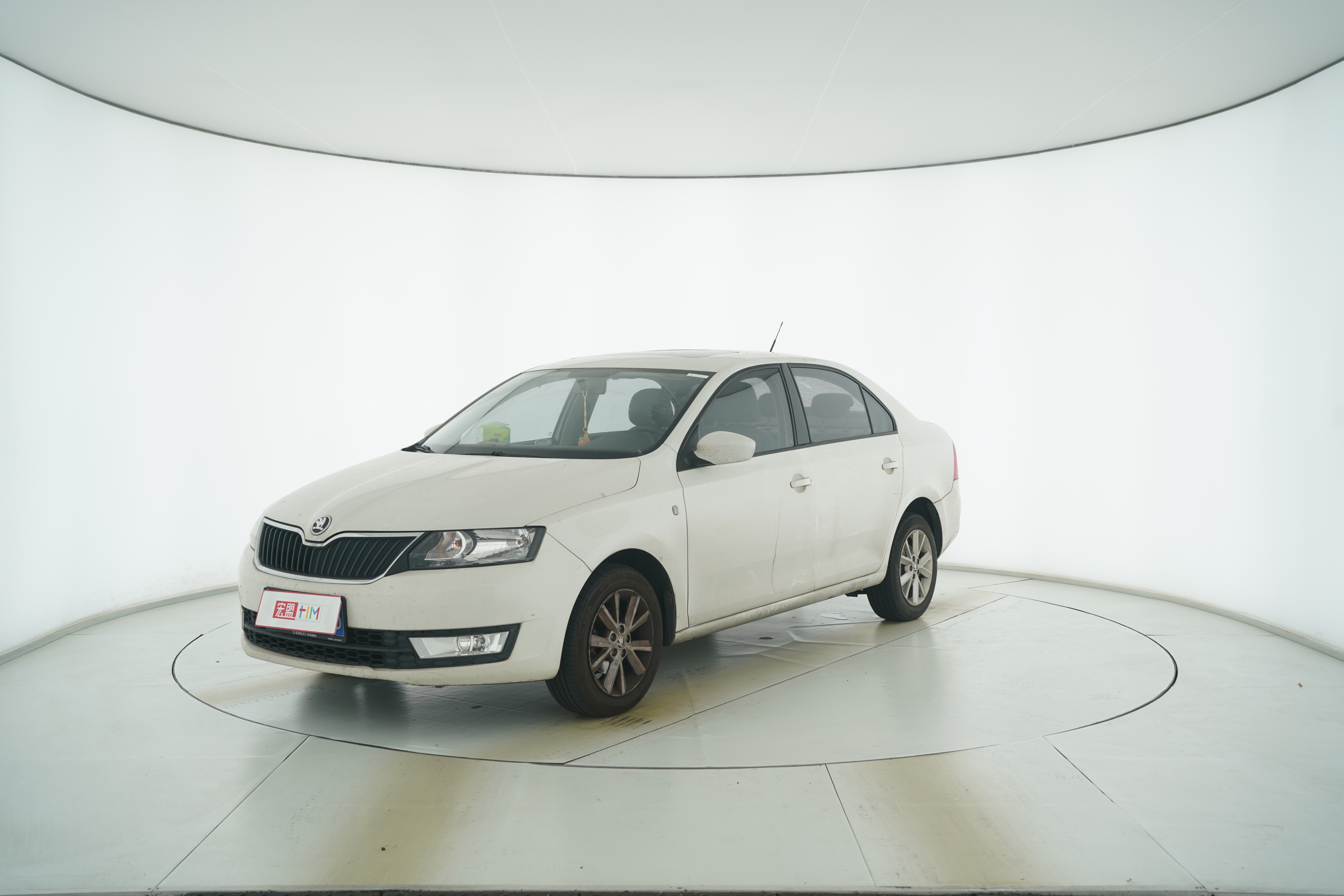 Skoda Xinrui 2016 — фото 1