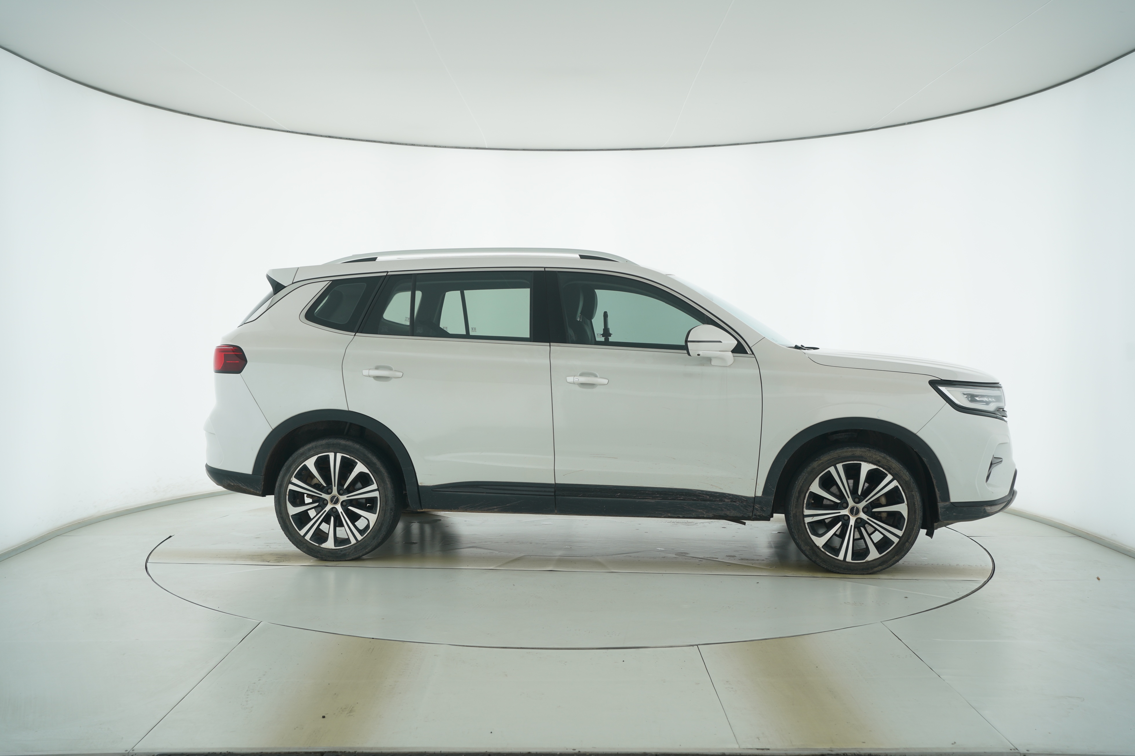 Roewe RX5 MAX 2021 — фото 8