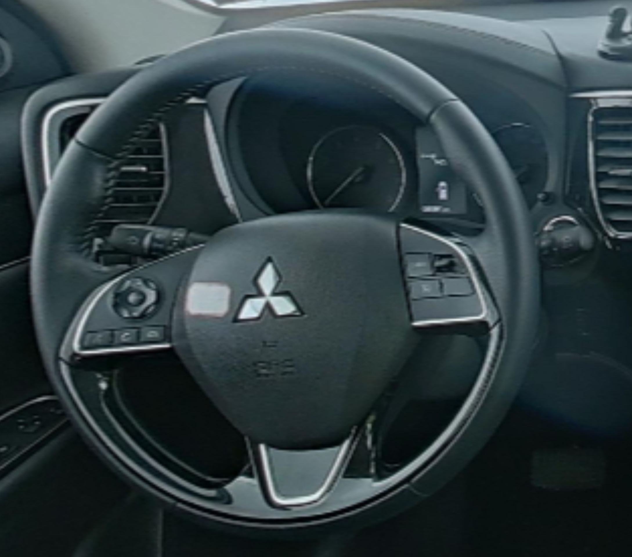 Mitsubishi Outlander 2021 — фото 10