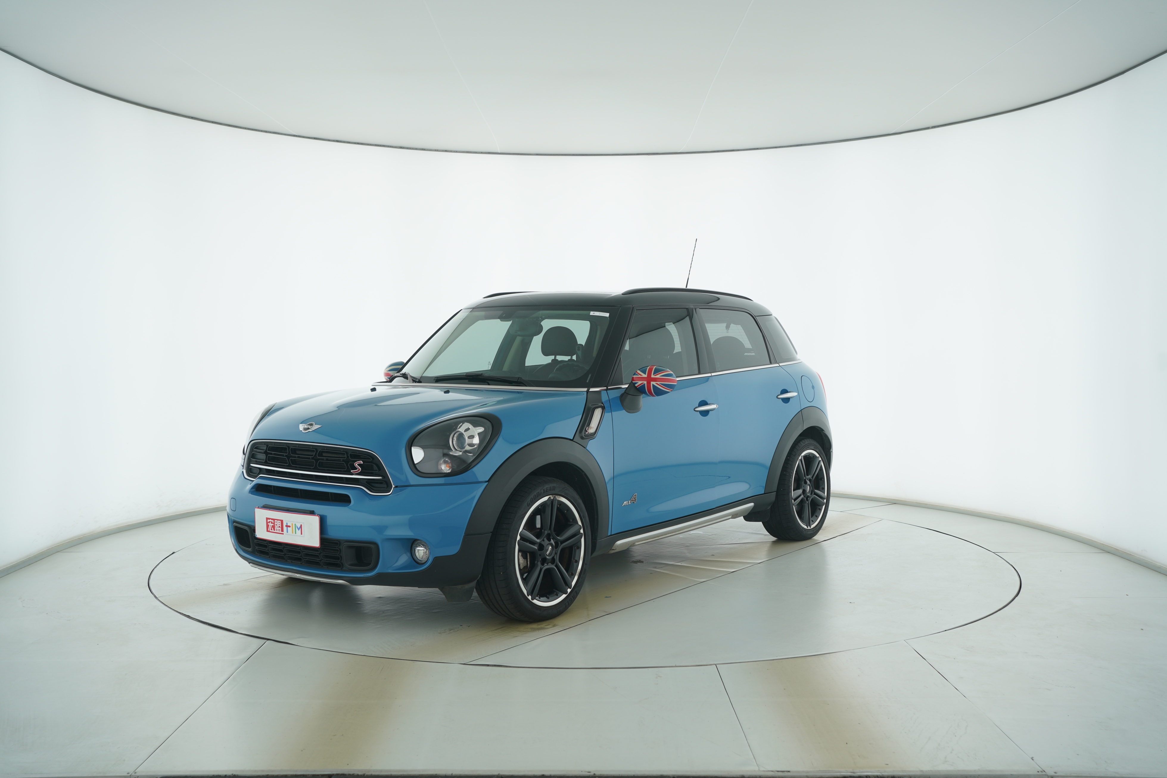 MINI COUNTRYMAN 2015 — фото 1