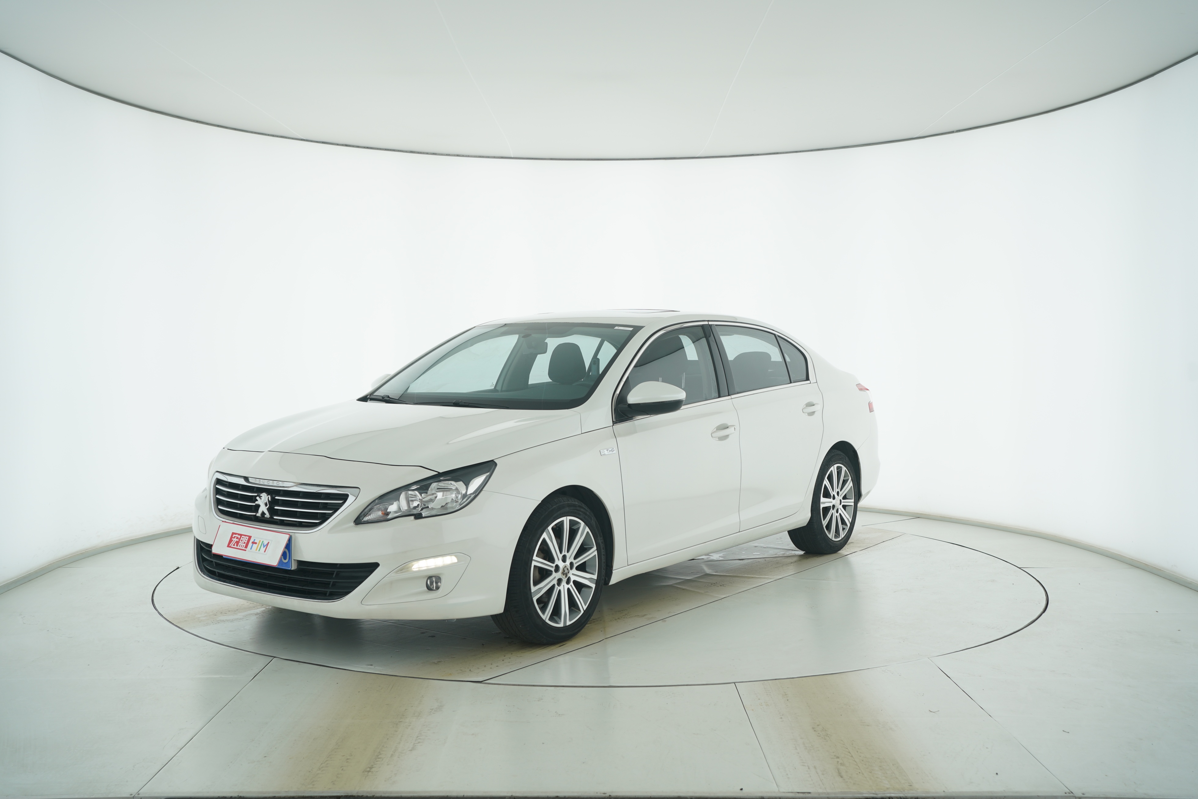 Peugeot 408 2015 — фото 1
