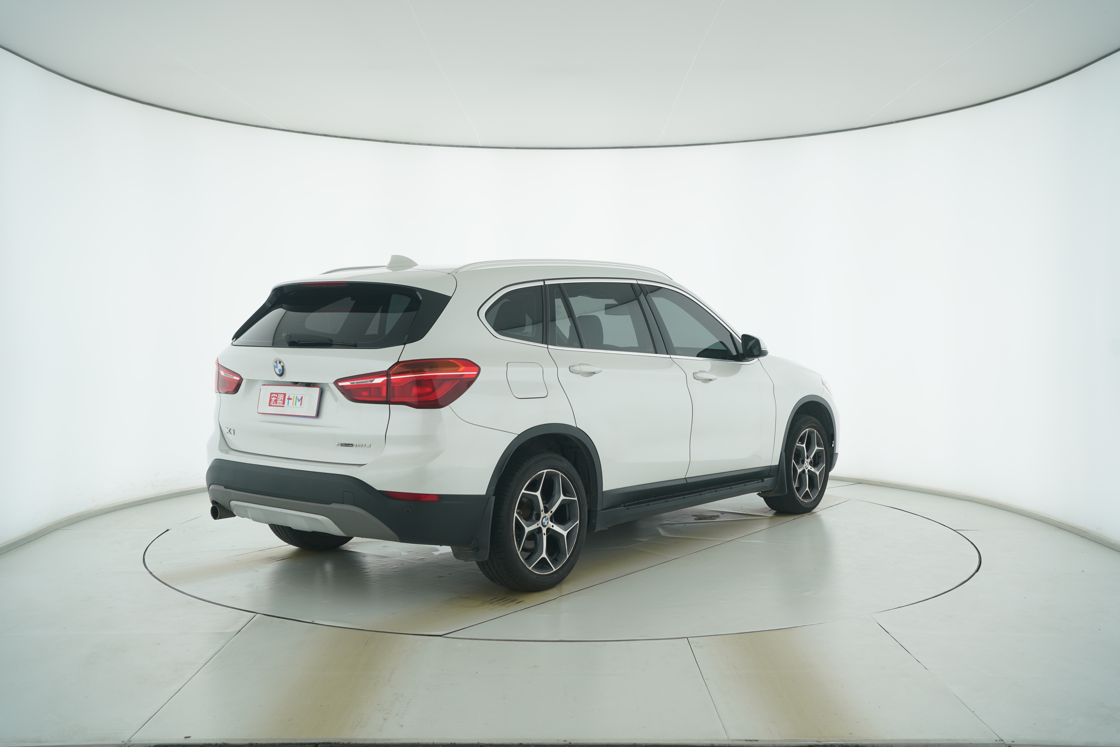 BMW X1 2018 — фото 4