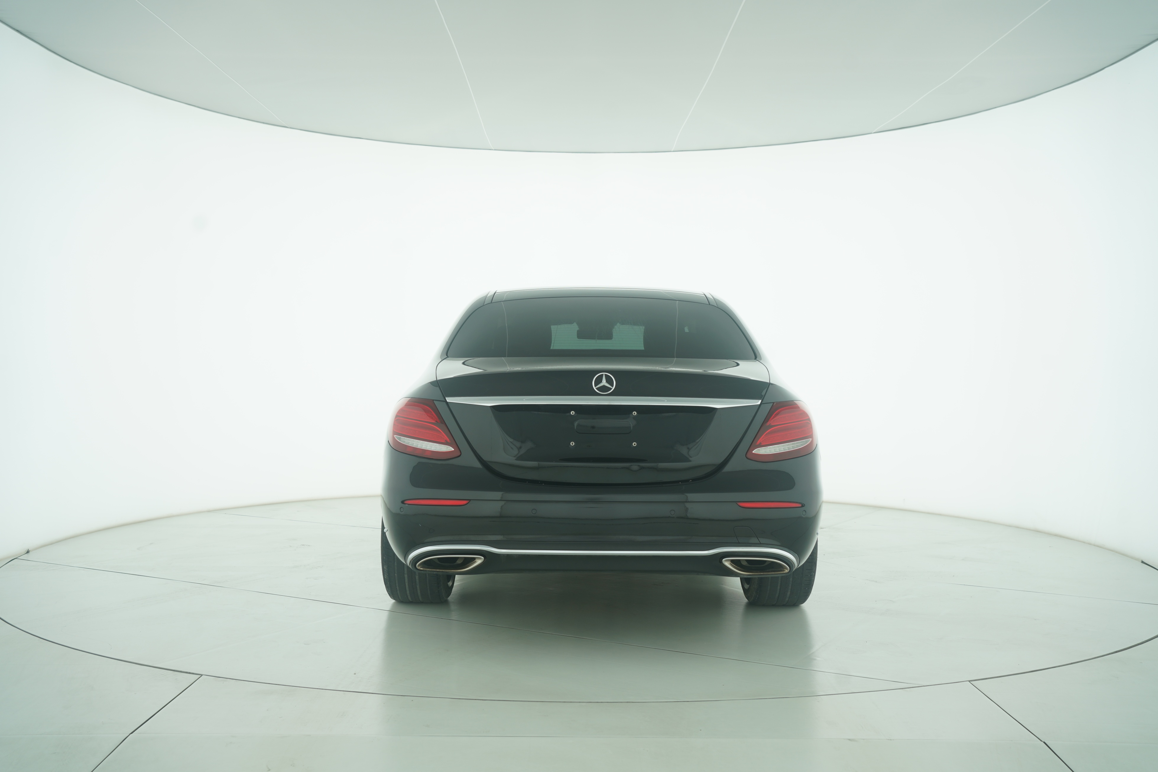 Mercedes Benz E-Class 2016 — фото 6
