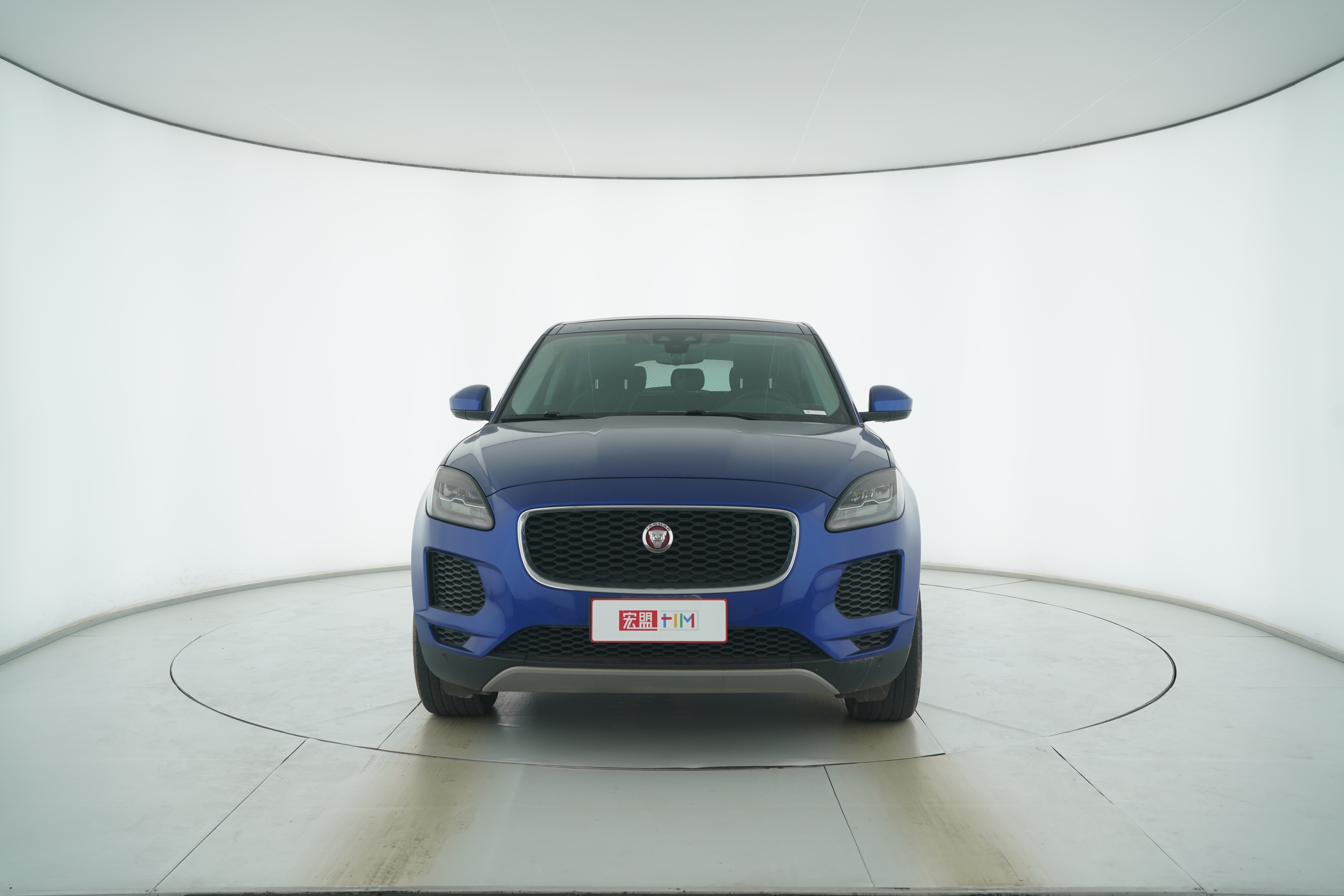Jaguar E-PACE 2018 — фото 5