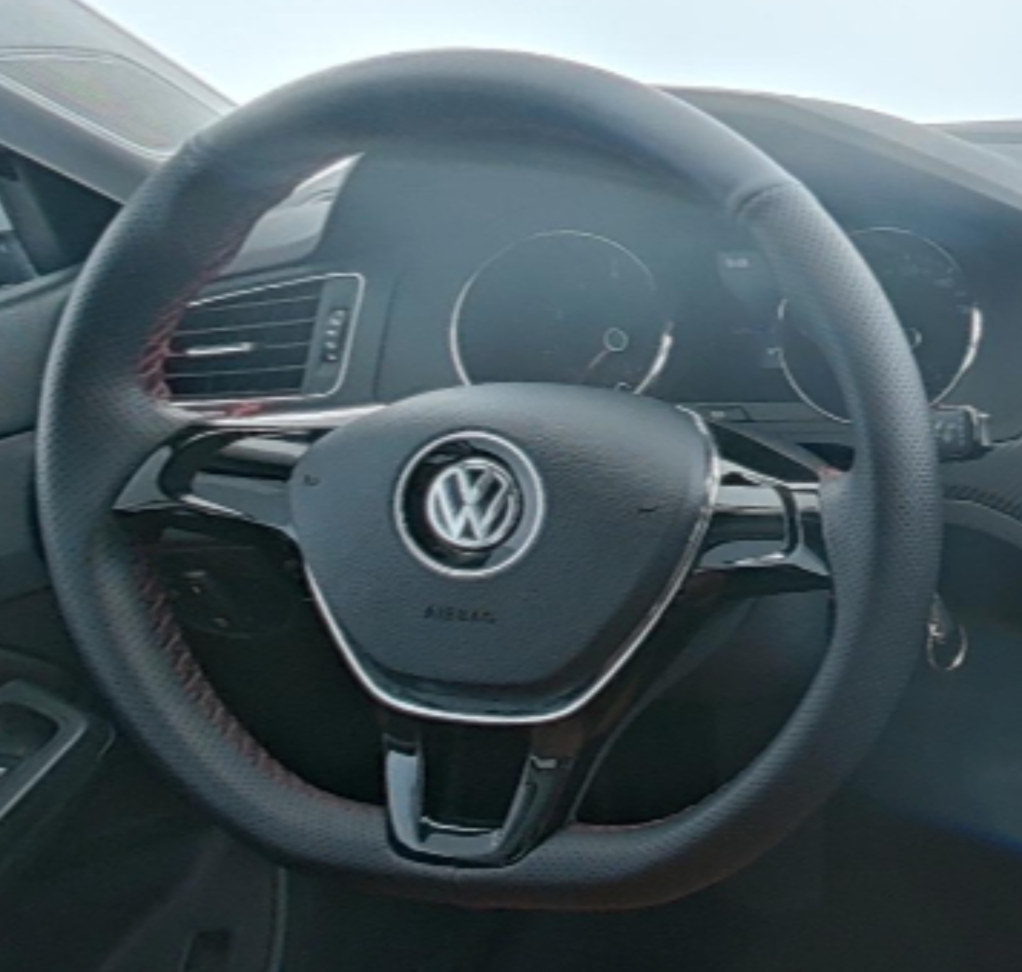 Volkswagen Lingdu 2017 — фото 10