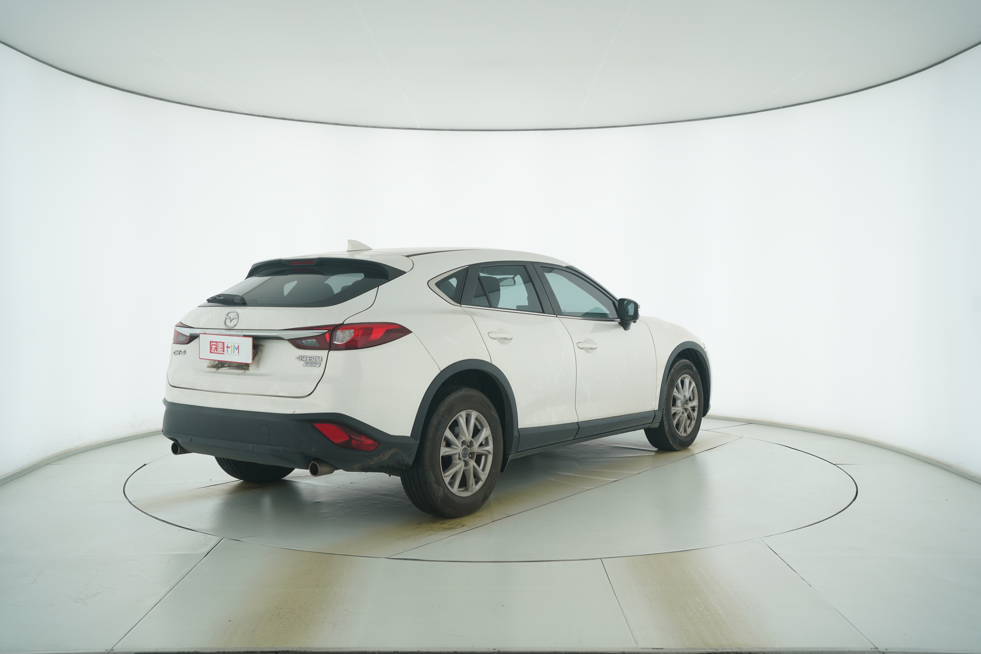 Mazda CX-4 2018 — фото 4