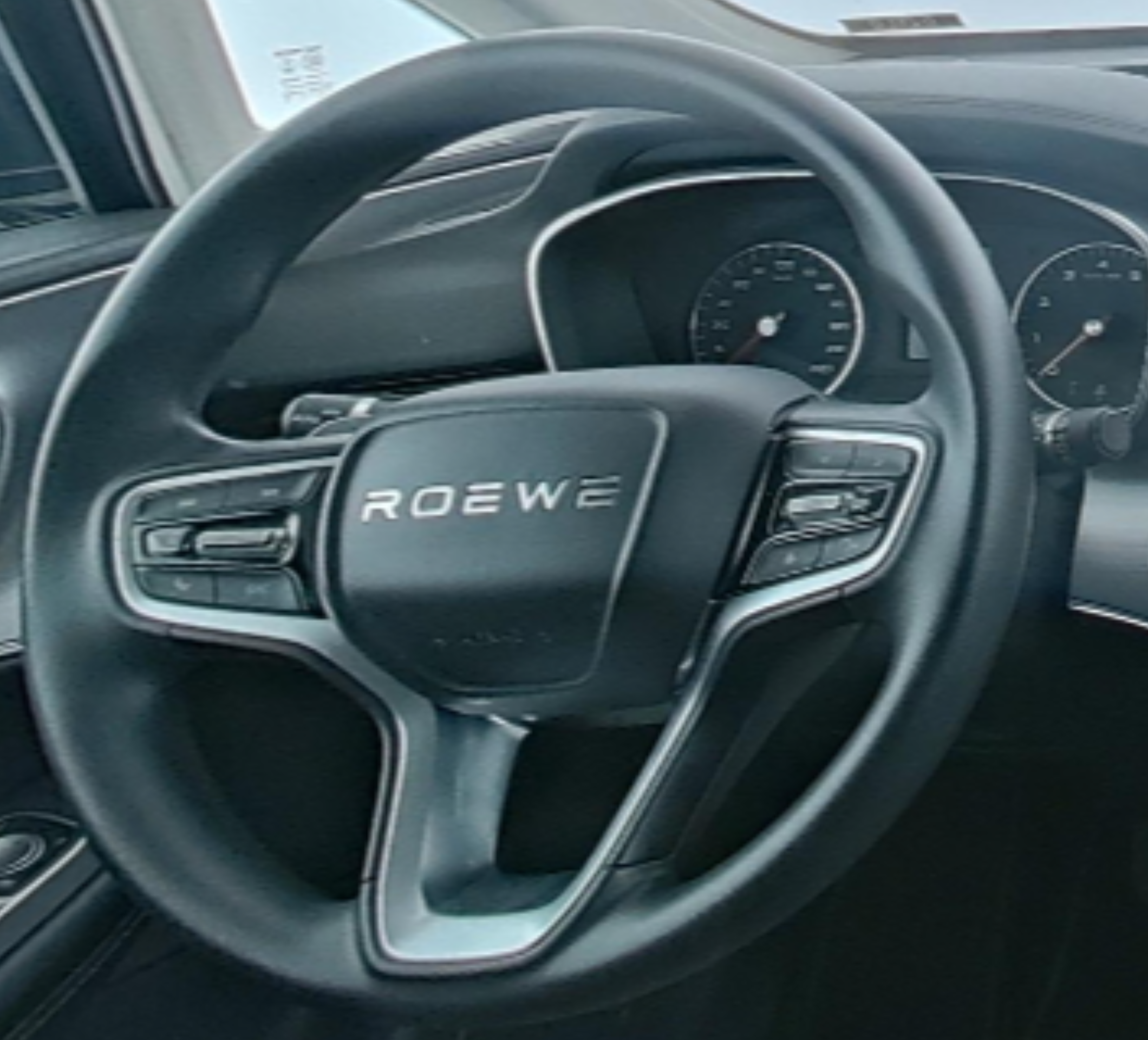 Roewe iMAX8 2022 — фото 10