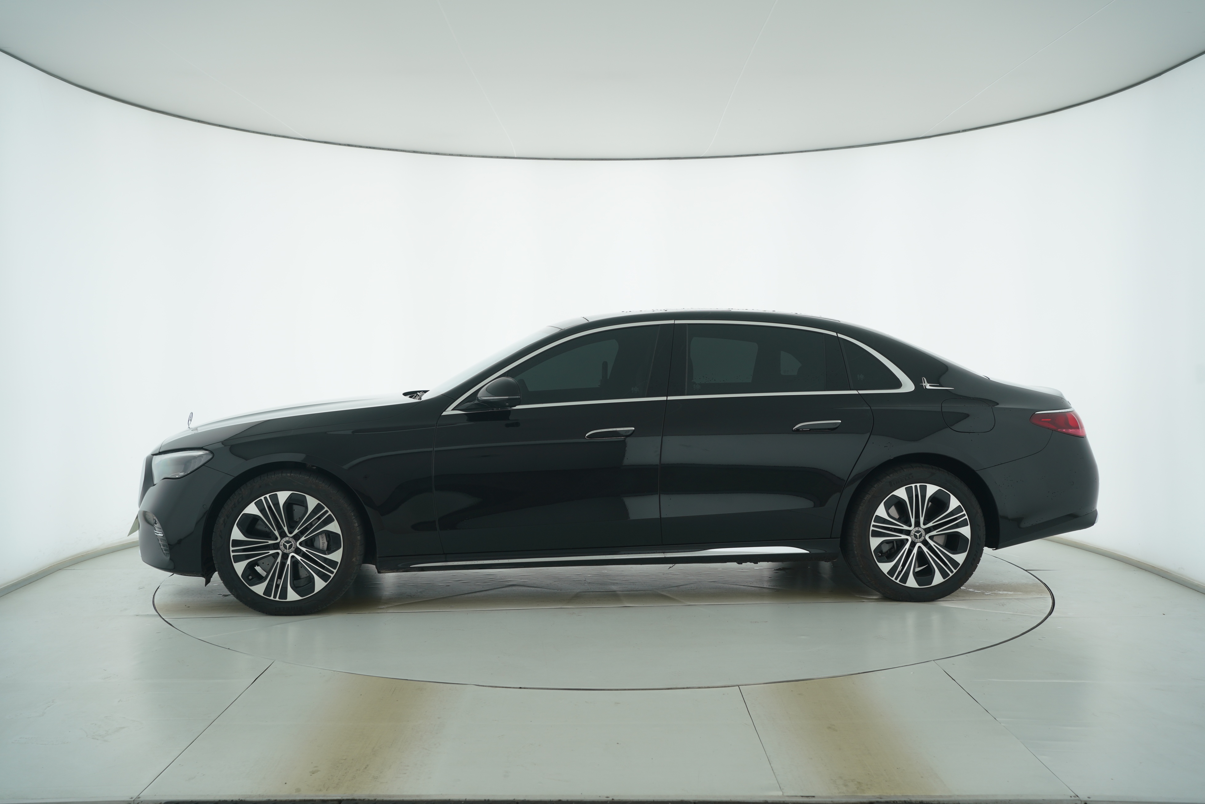 Mercedes Benz Mercedes-benz E-Class Plug-in Hybrid 2024 — фото 7