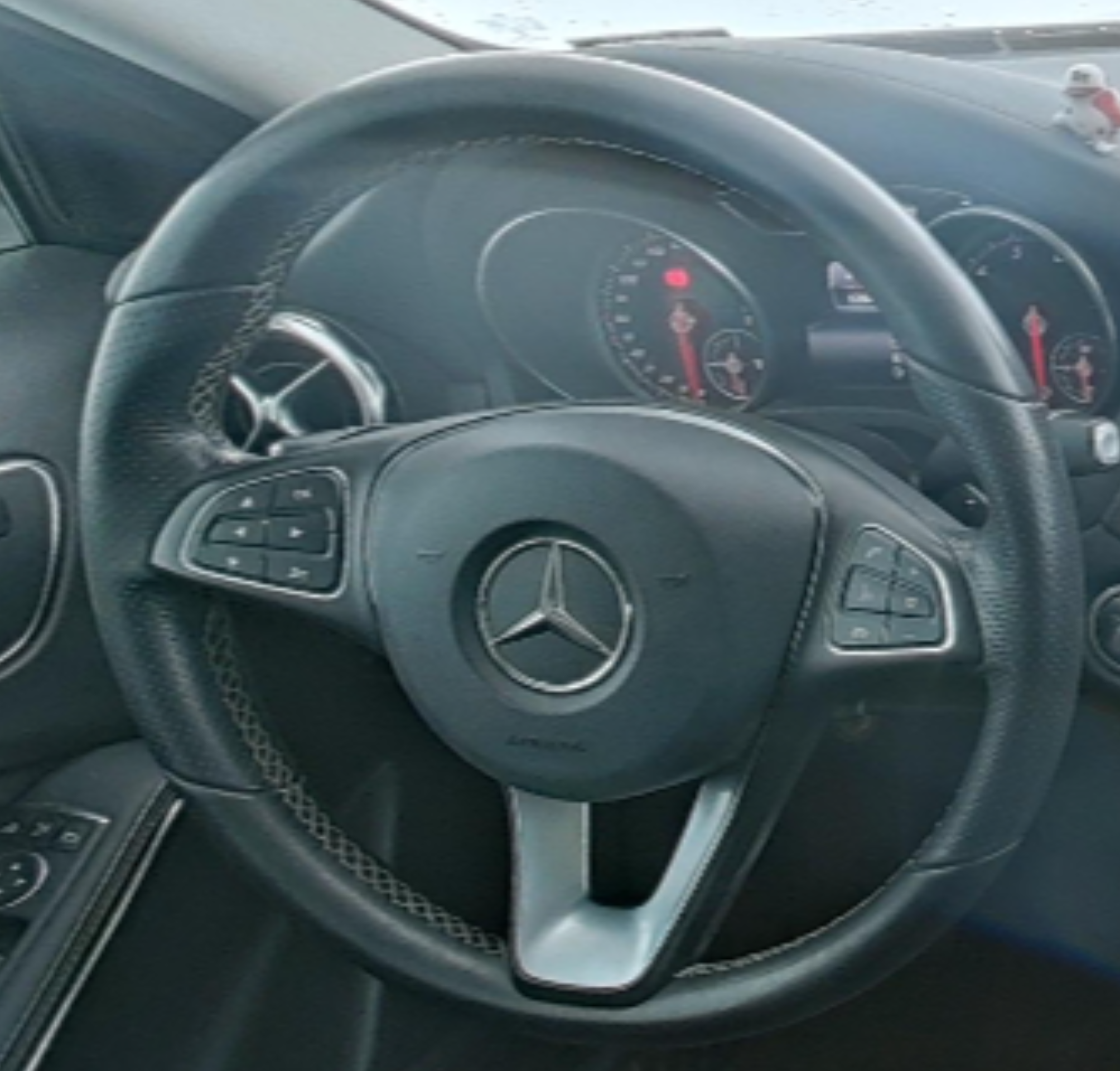 Mercedes Benz GLA 2018 — фото 10