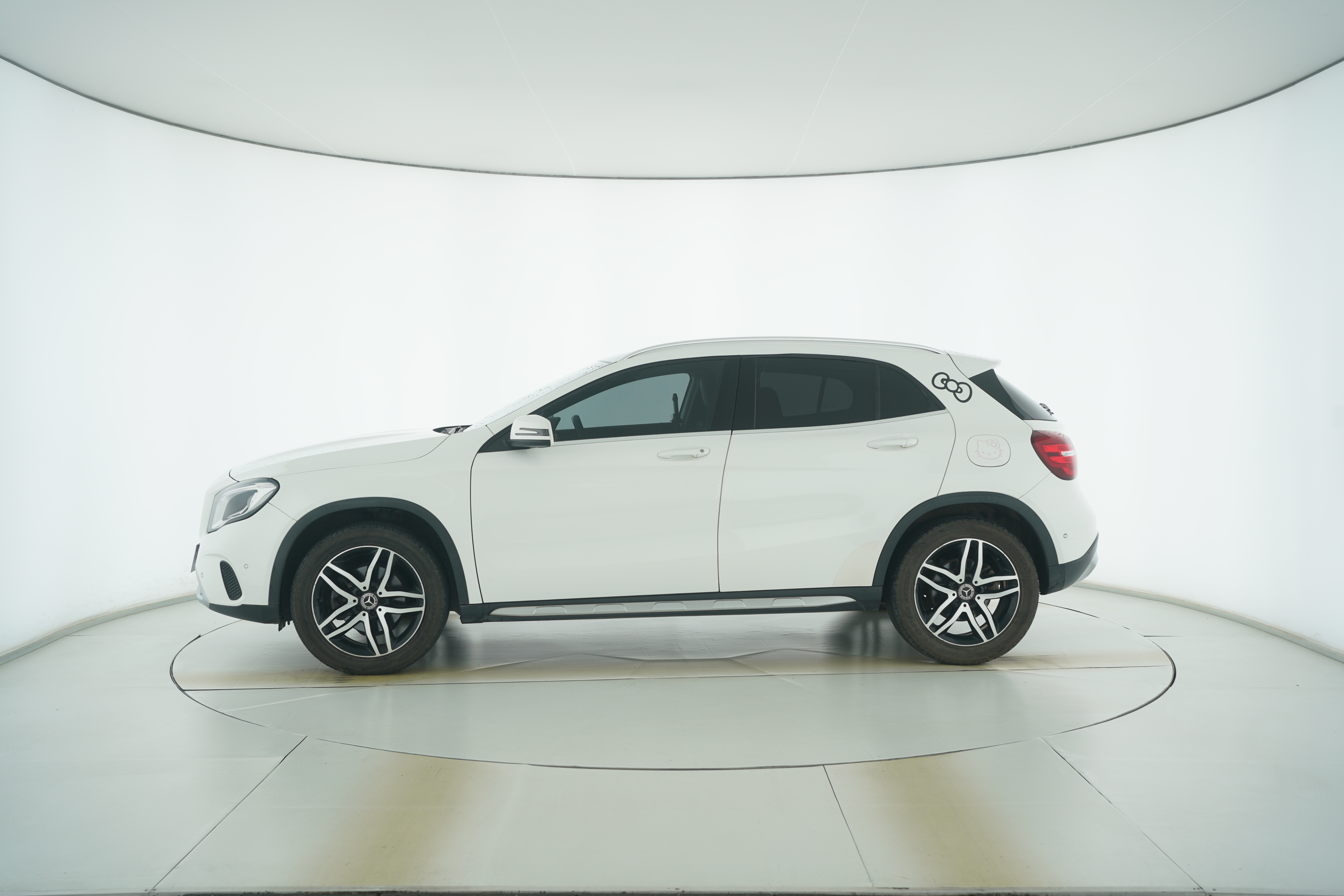 Mercedes Benz GLA 2018 — фото 7