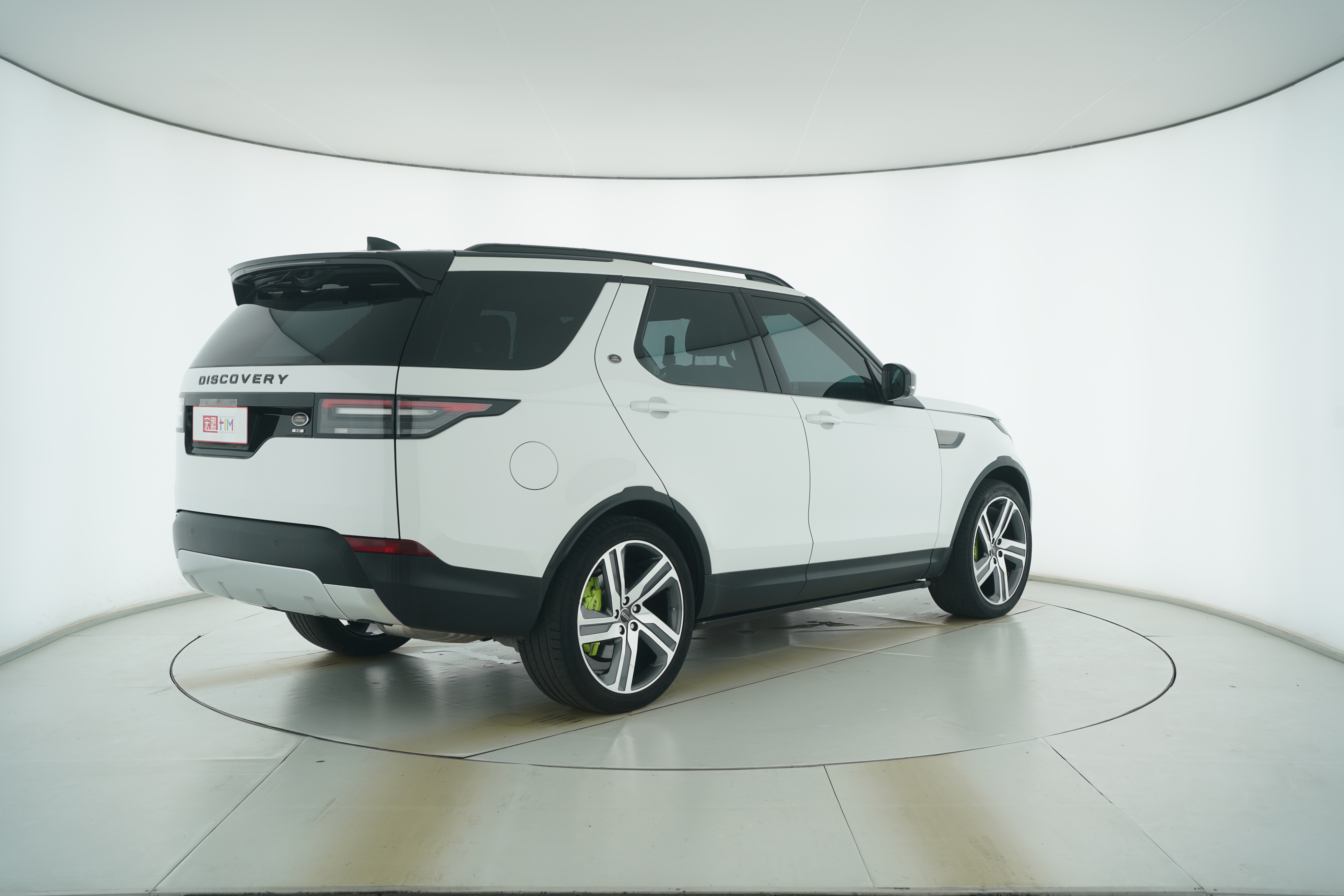 Land Rover Discovery 2017 — фото 4