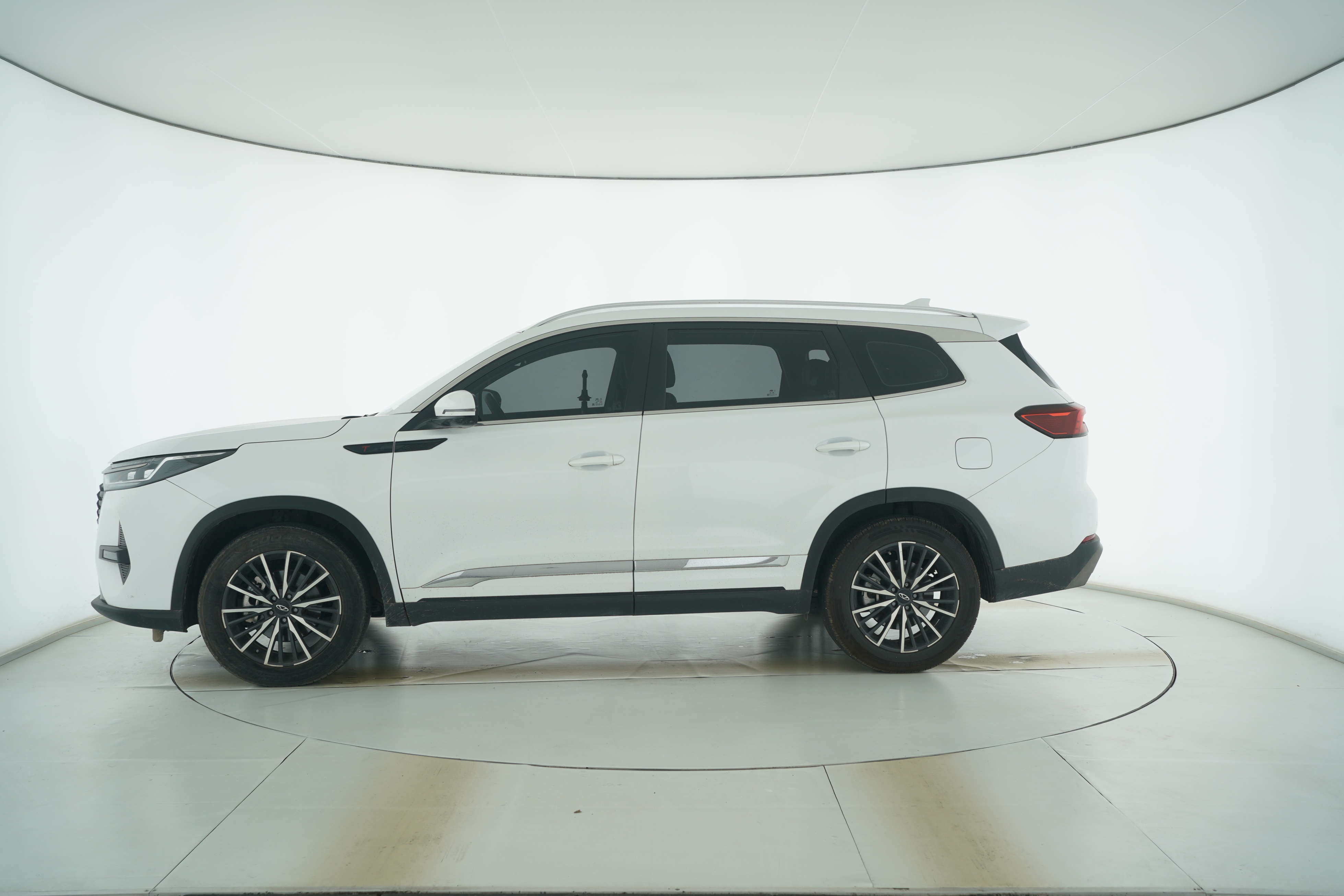 CHERY Tiggo 8 PRO 2024 — фото 7