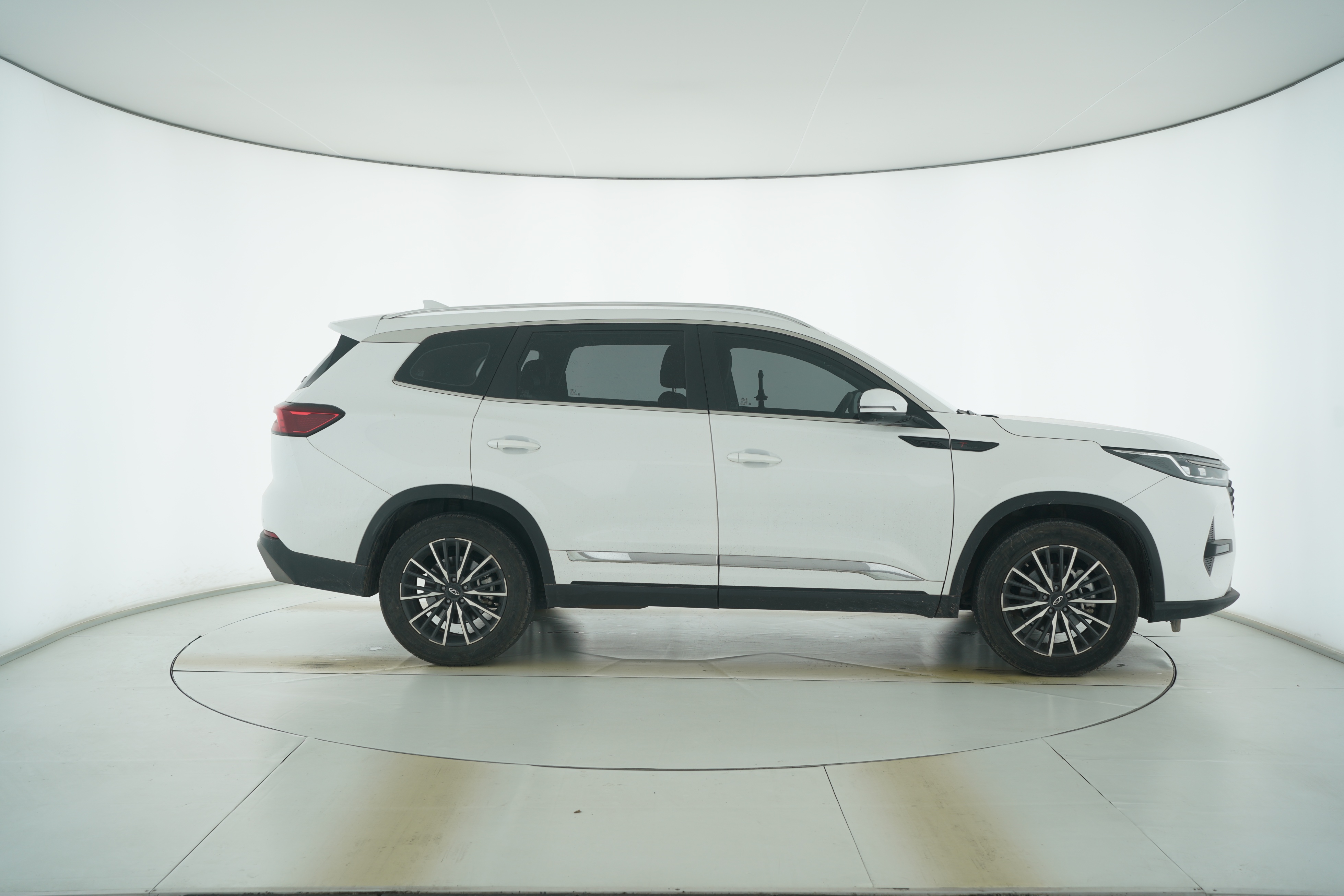 CHERY Tiggo 8 PRO 2024 — фото 8