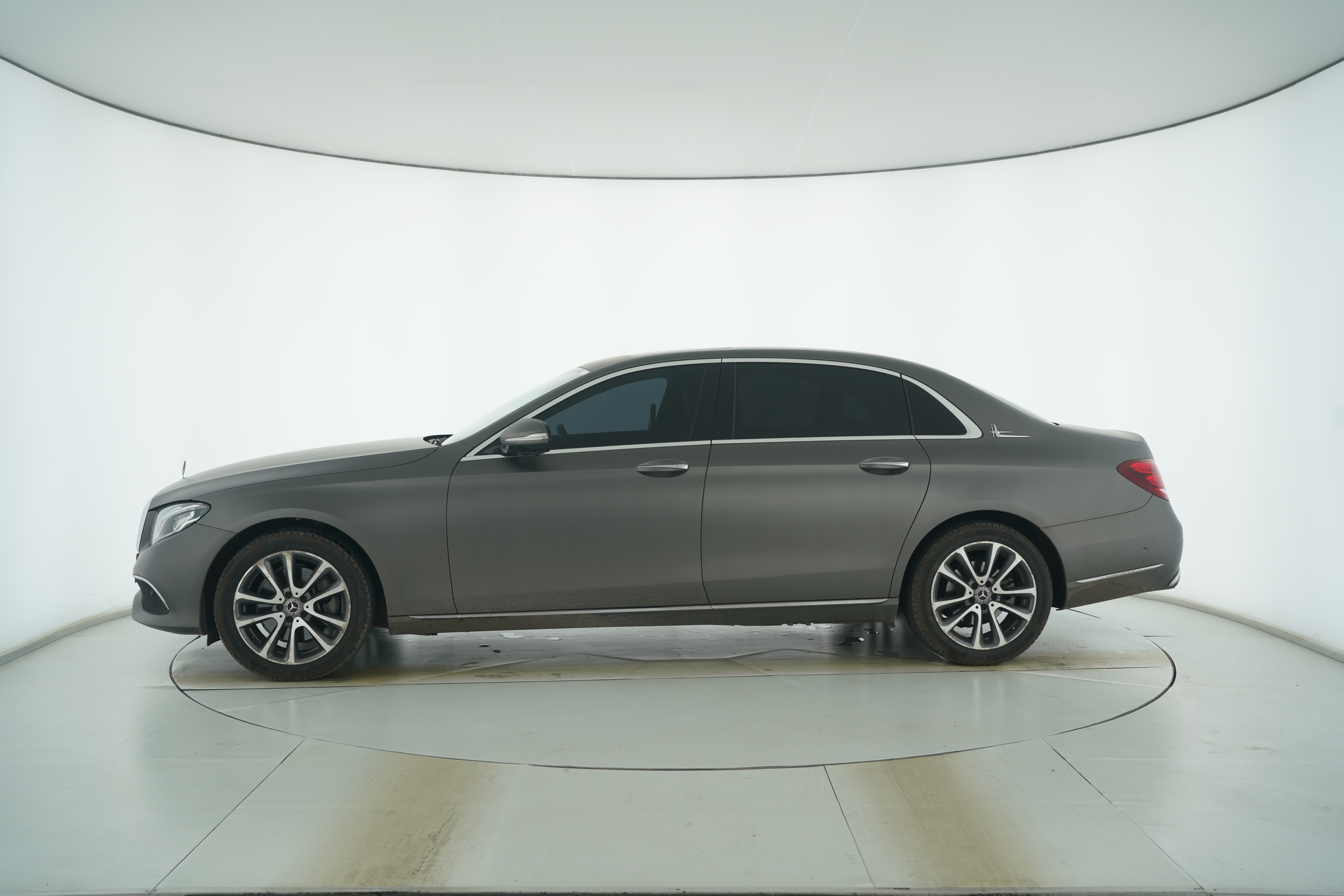 Mercedes Benz E-Class 2016 — фото 7