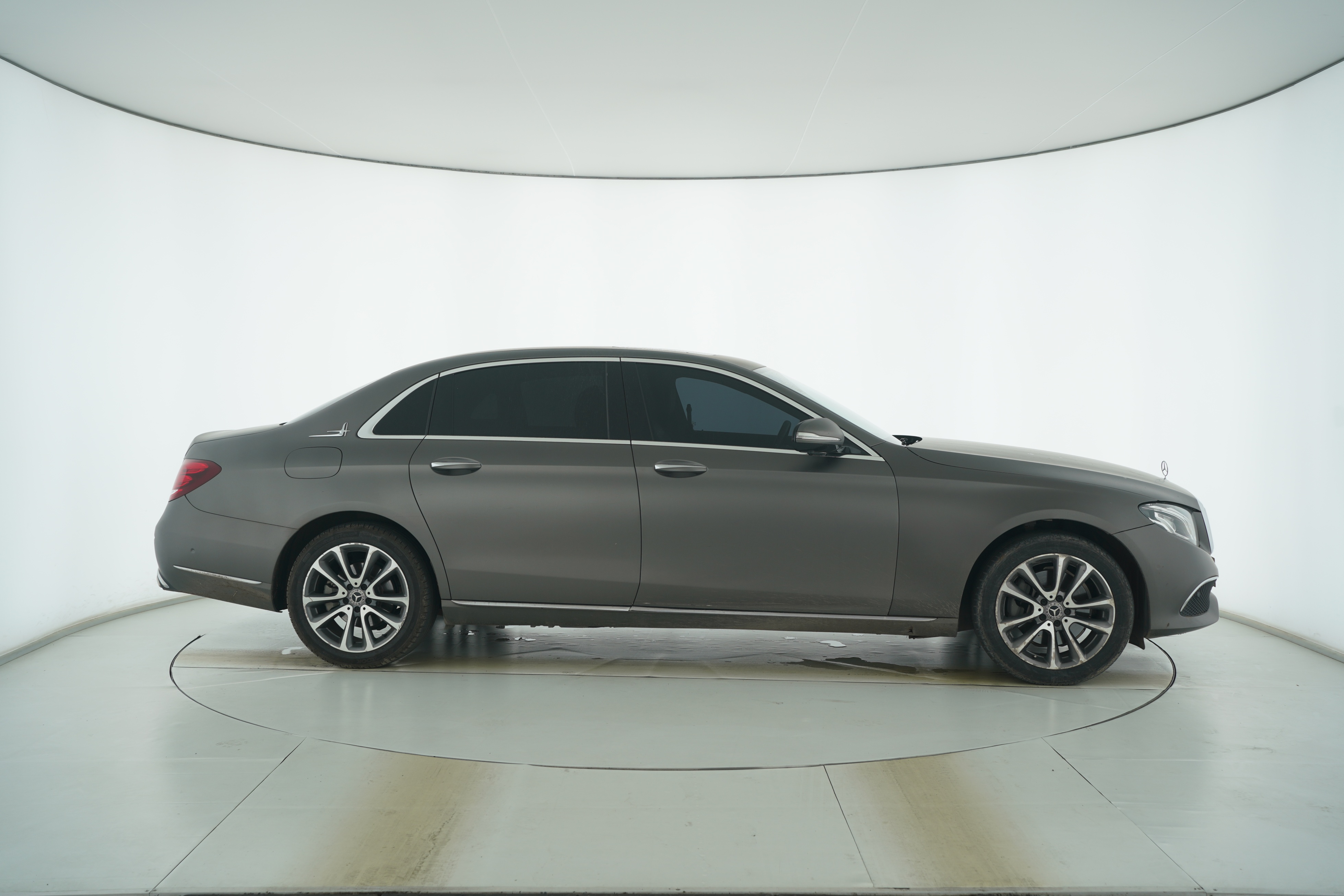 Mercedes Benz E-Class 2016 — фото 8