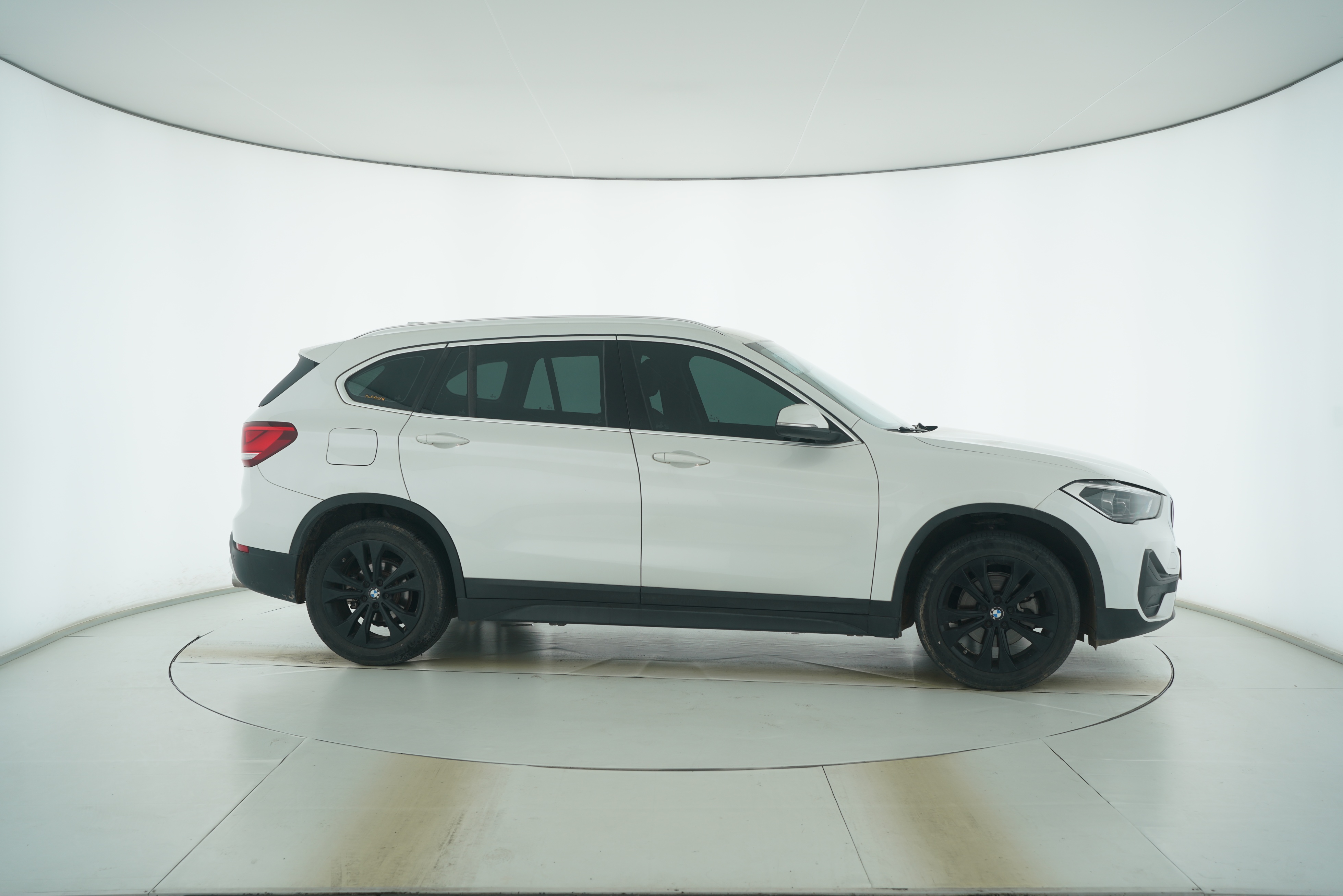 BMW X1 2020 — фото 8