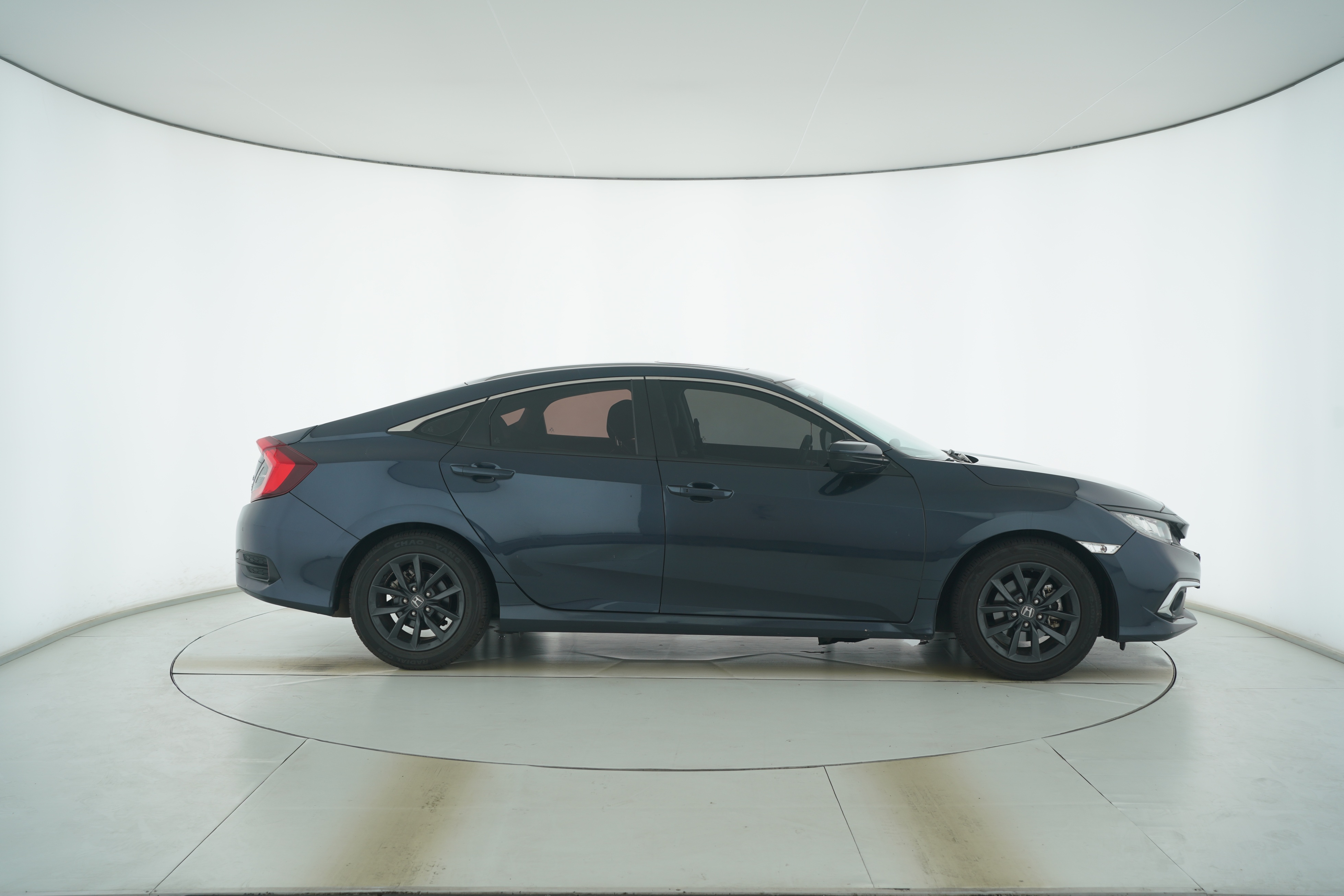 Honda "思域" 可 以 翻 译 为 "Civic" 2019 — фото 8